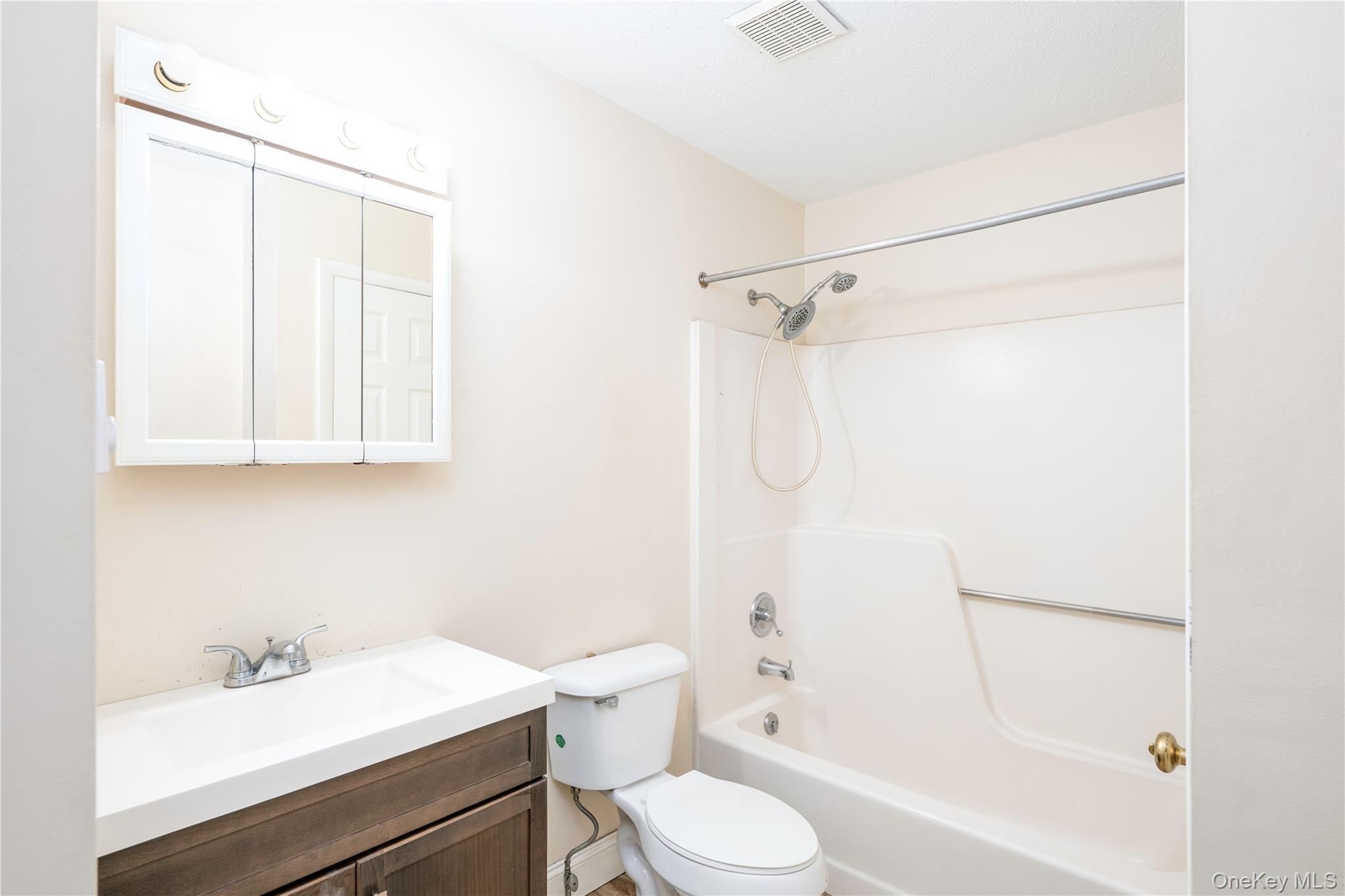 3 Hudson Heights Drive Property Photo 13