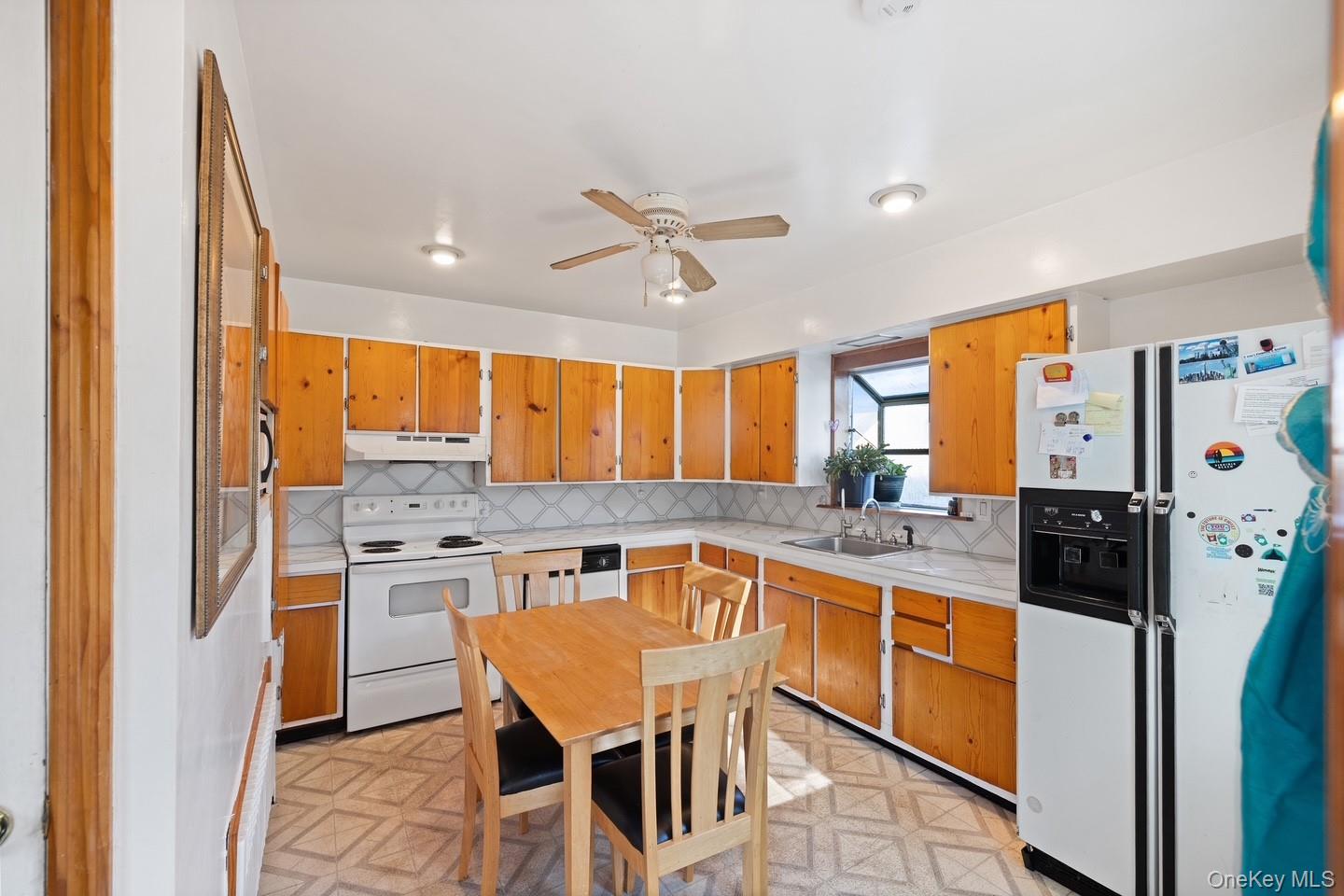 4 Roosevelt Street Property Photo 5