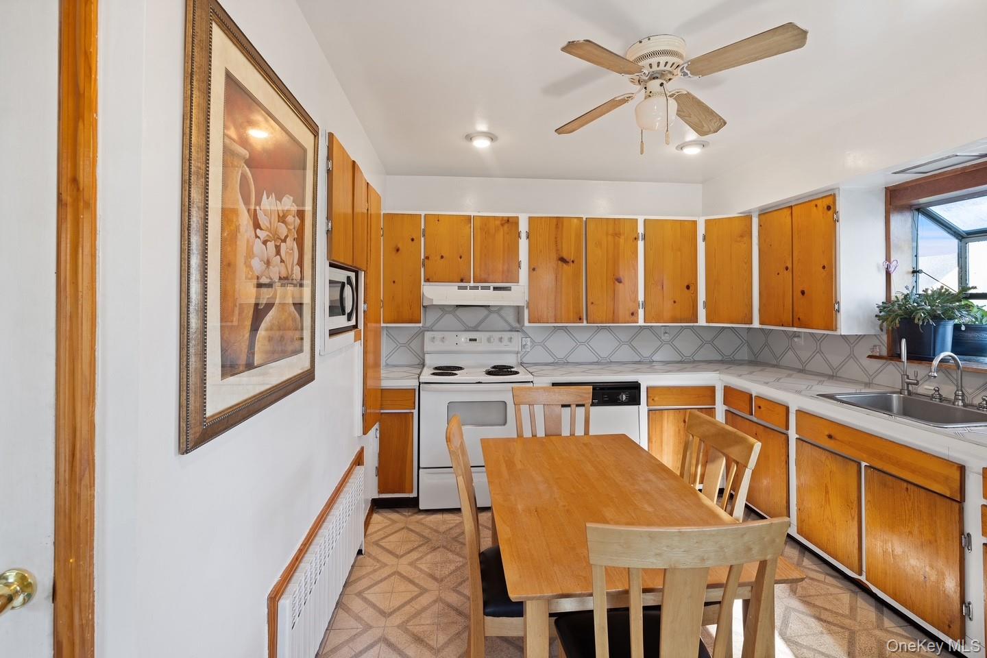 4 Roosevelt Street Property Photo 6