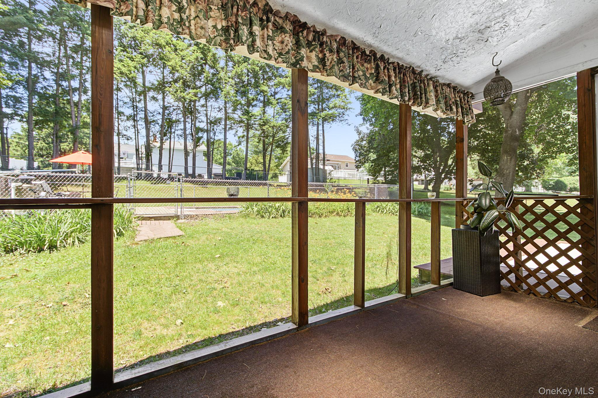 11 Fleetwood Drive Property Photo 26