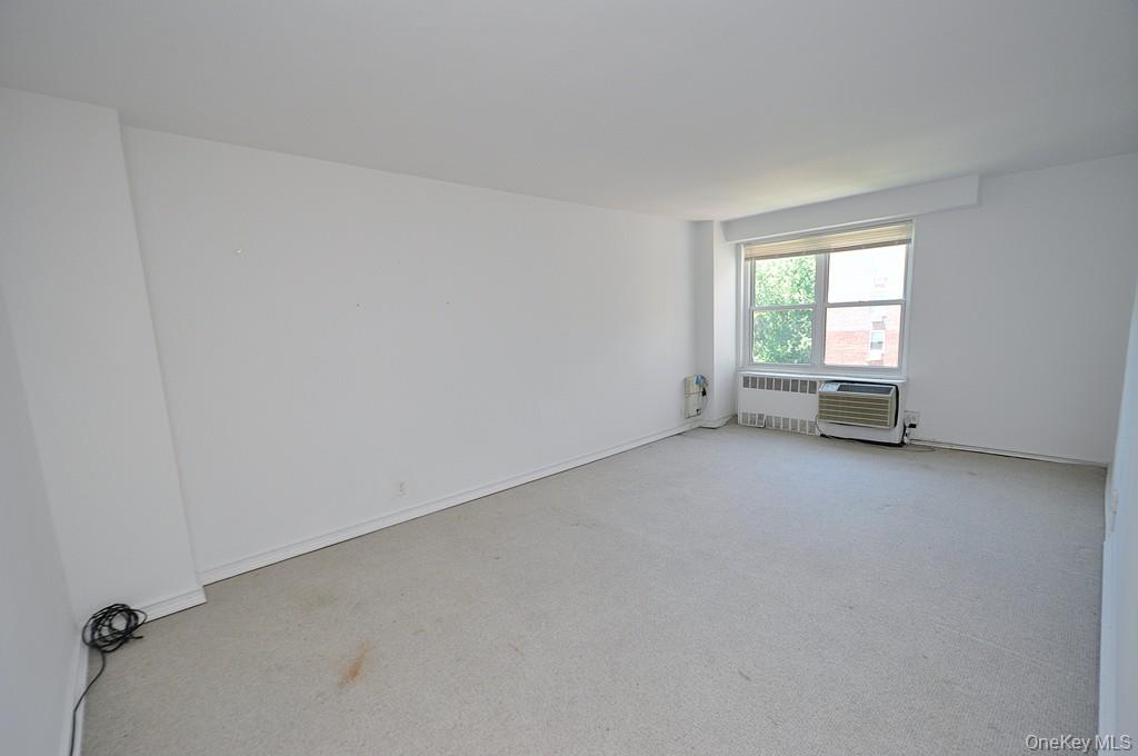 281 Garth Road B6d Property Photo 5