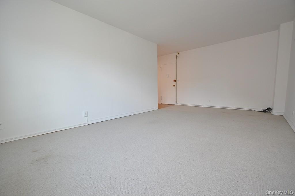 281 Garth Road B6d Property Photo 6