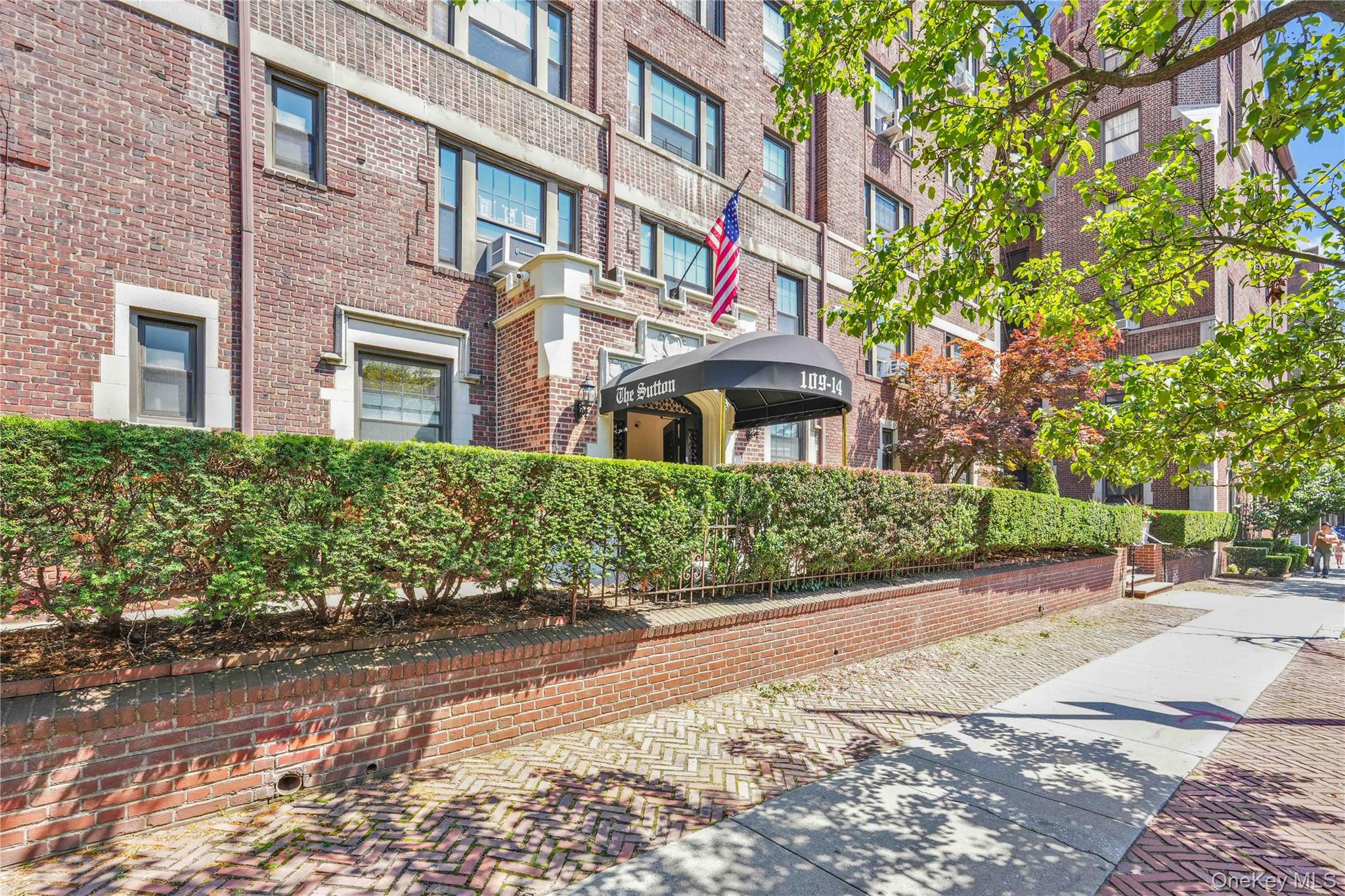 109-14 Ascan Avenue 5a Property Photo 3