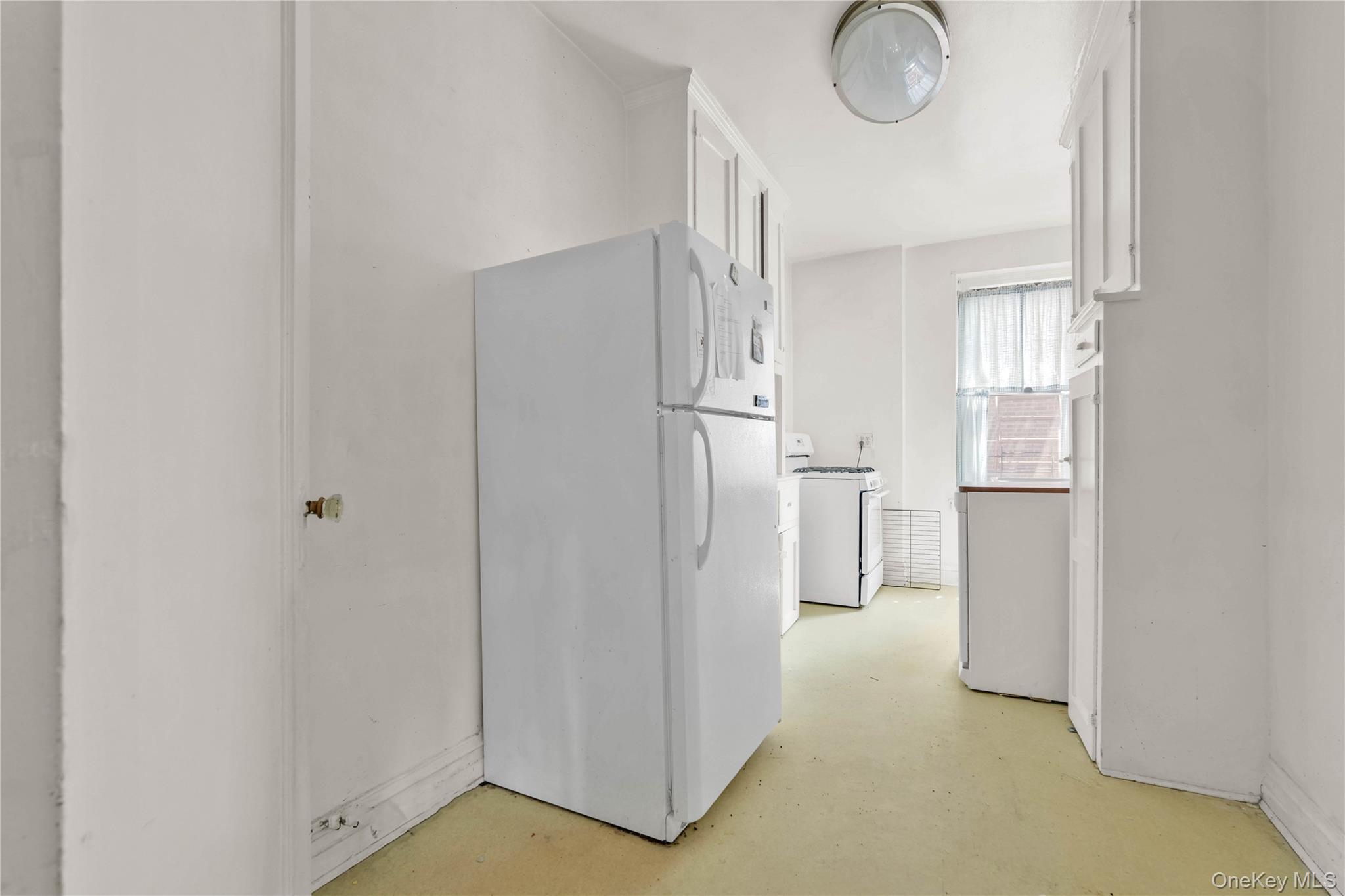 109-14 Ascan Avenue 5a Property Photo 14