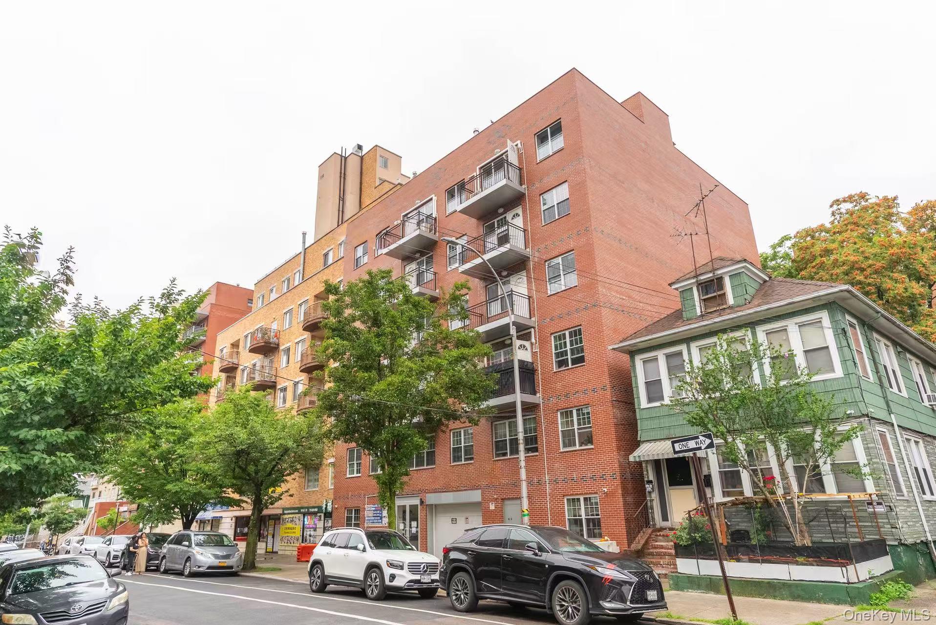 141-15 Cherry Avenue 3c Property Photo 2