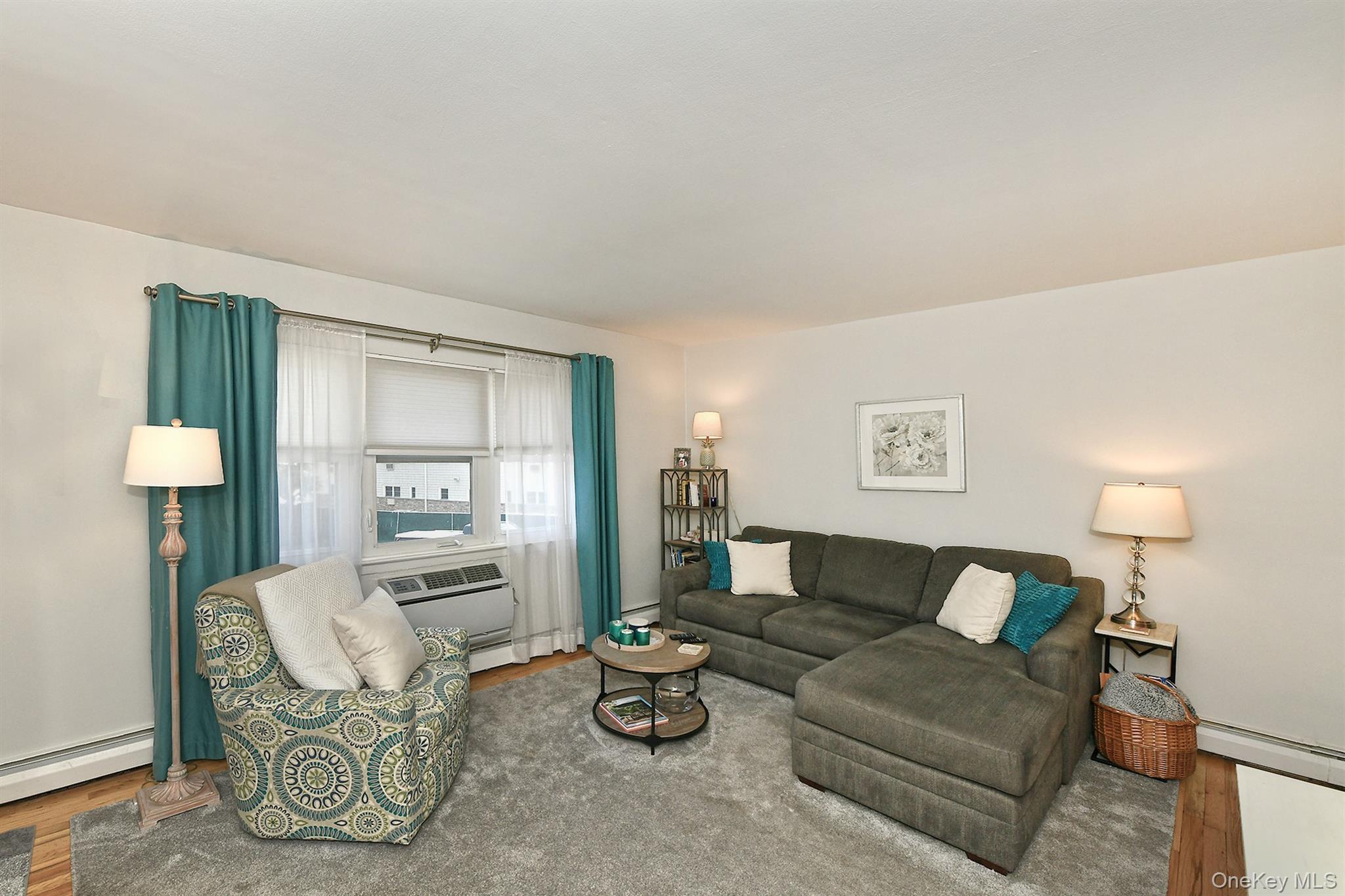 490 Main Street C-4 Property Photo 3