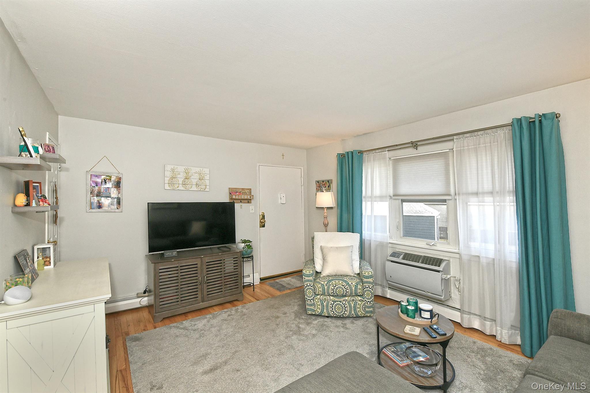 490 Main Street C-4 Property Photo 4