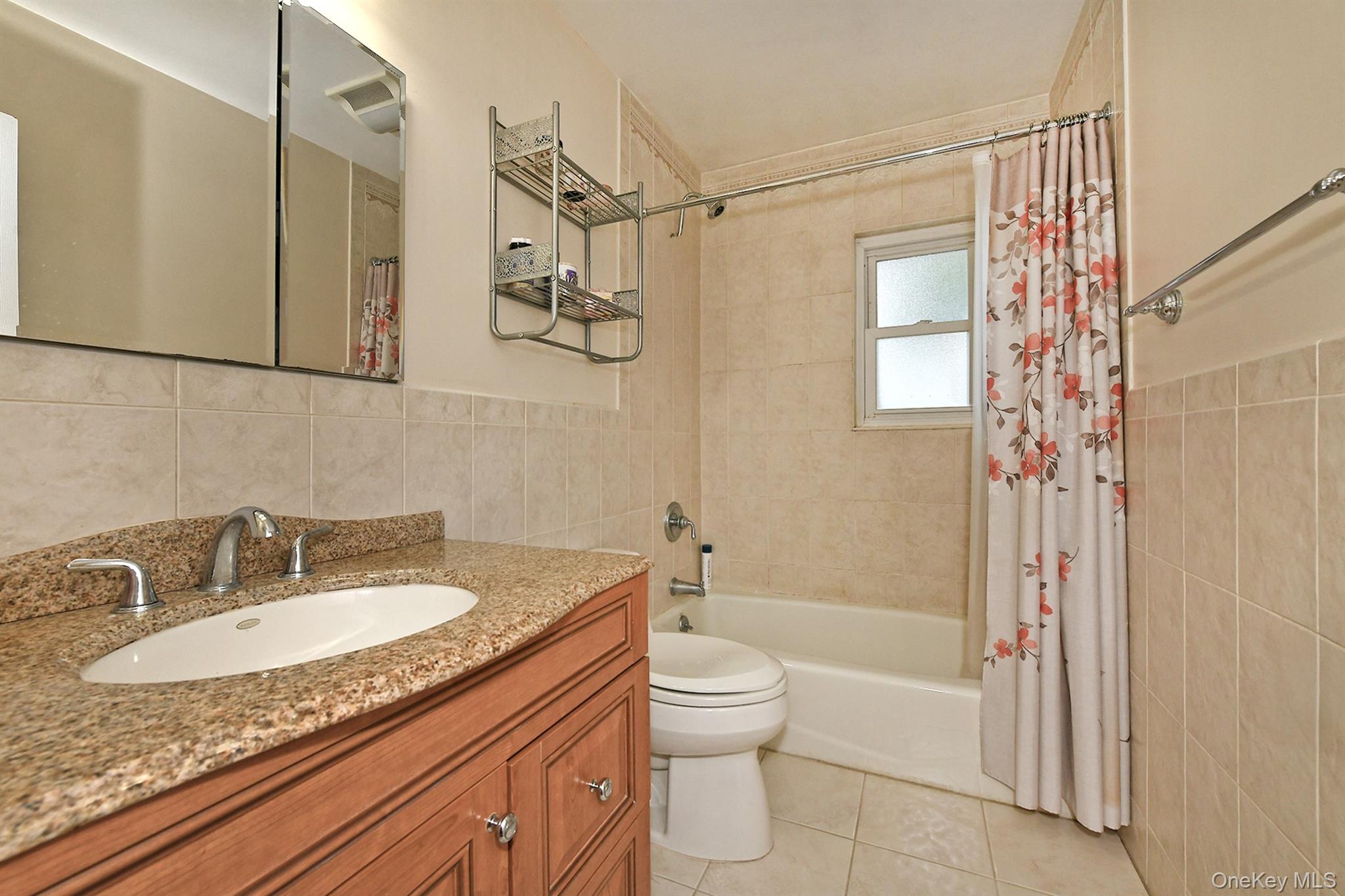 490 Main Street C-4 Property Photo 14