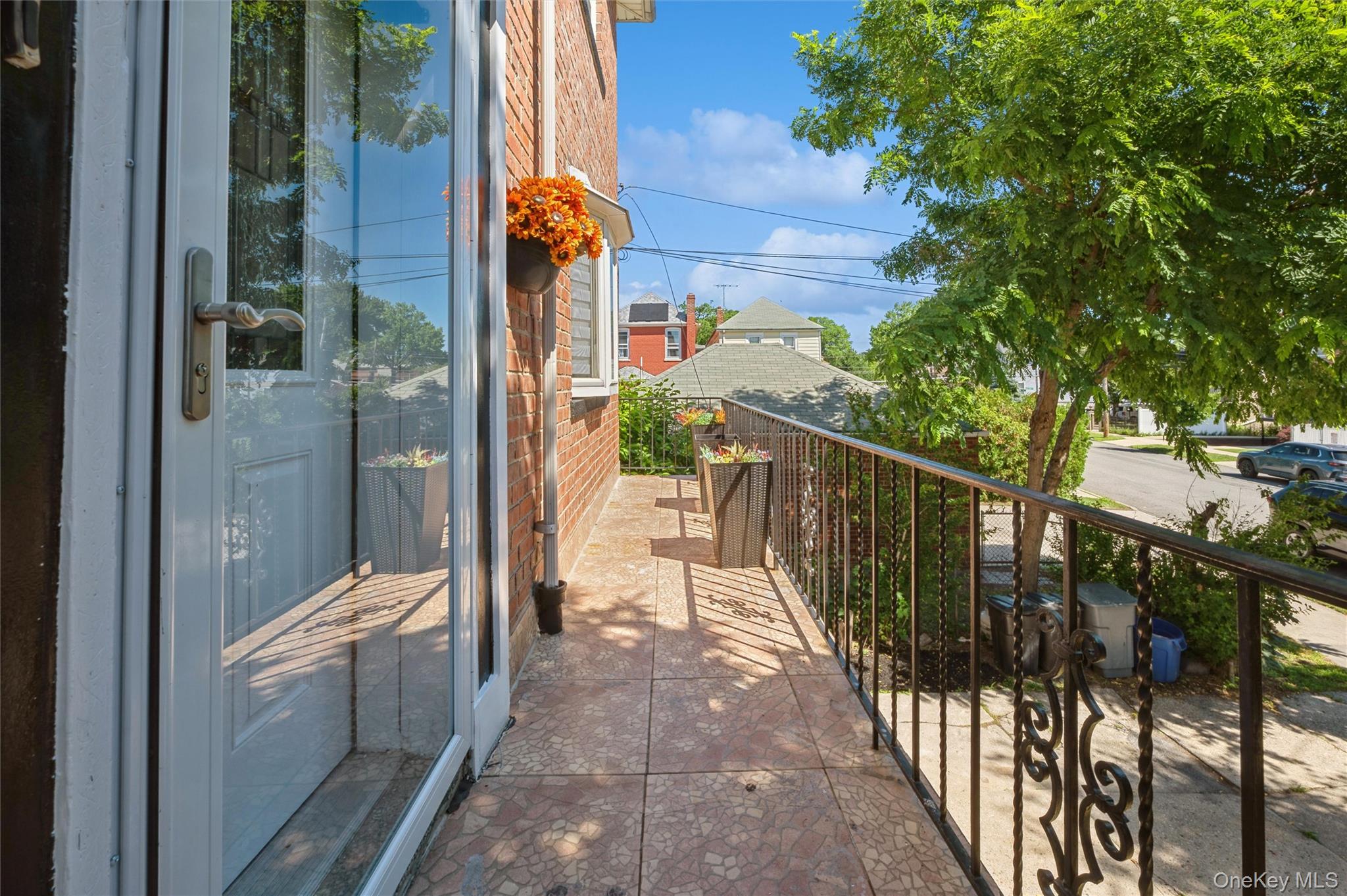 1321 Gillespie Avenue Property Photo 2