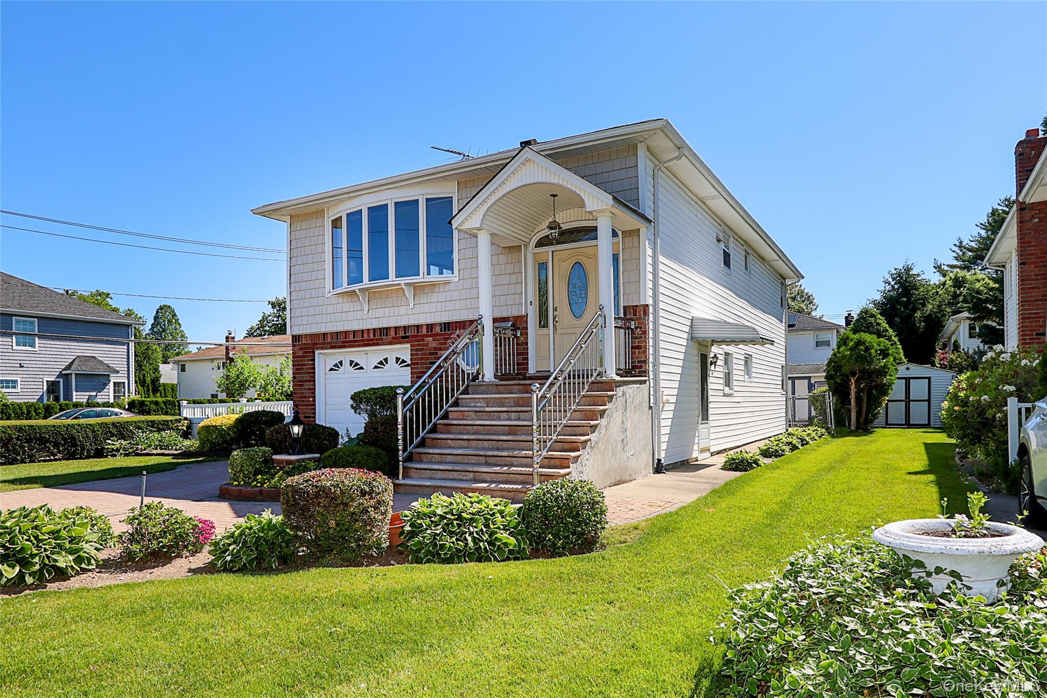 49 Lee Avenue Property Photo 1