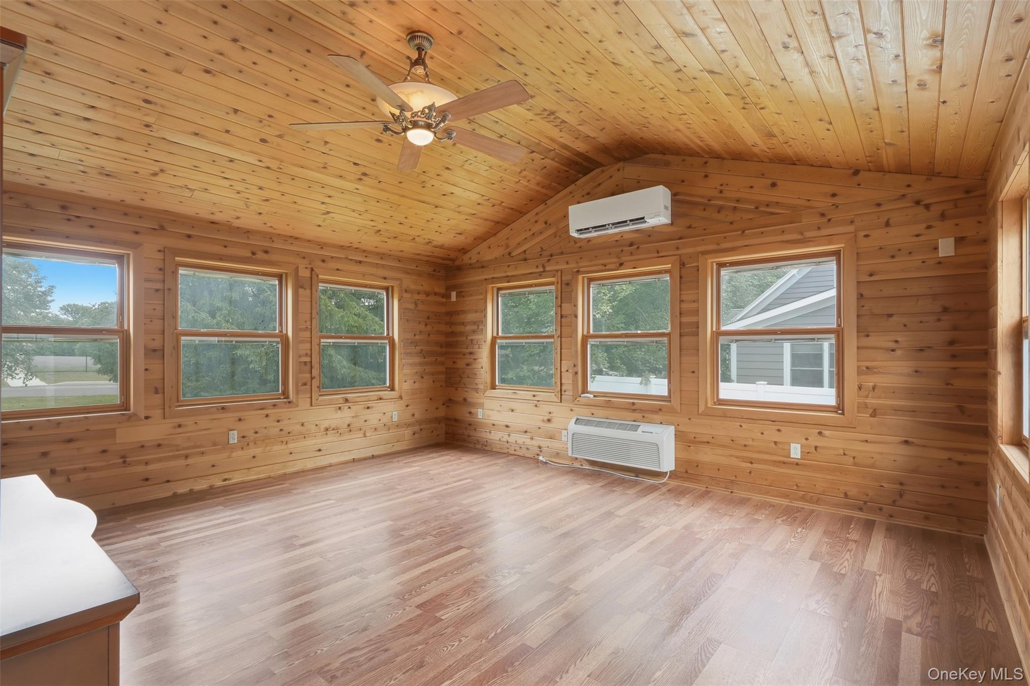 29 Academy Street Property Photo 12