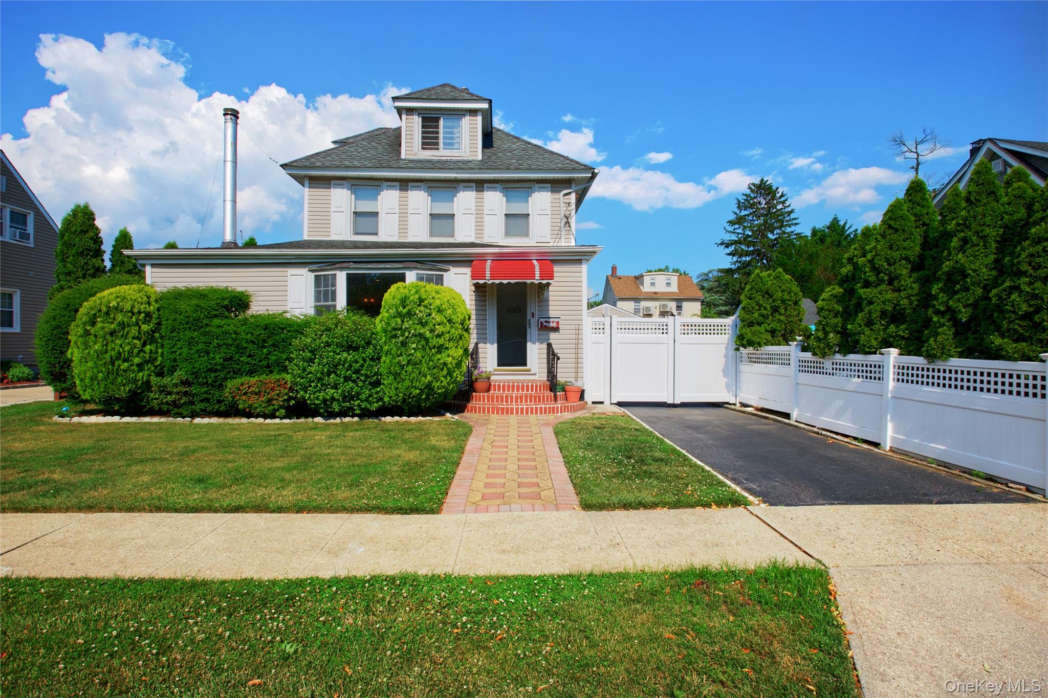 117 Walnut Street Property Photo 1