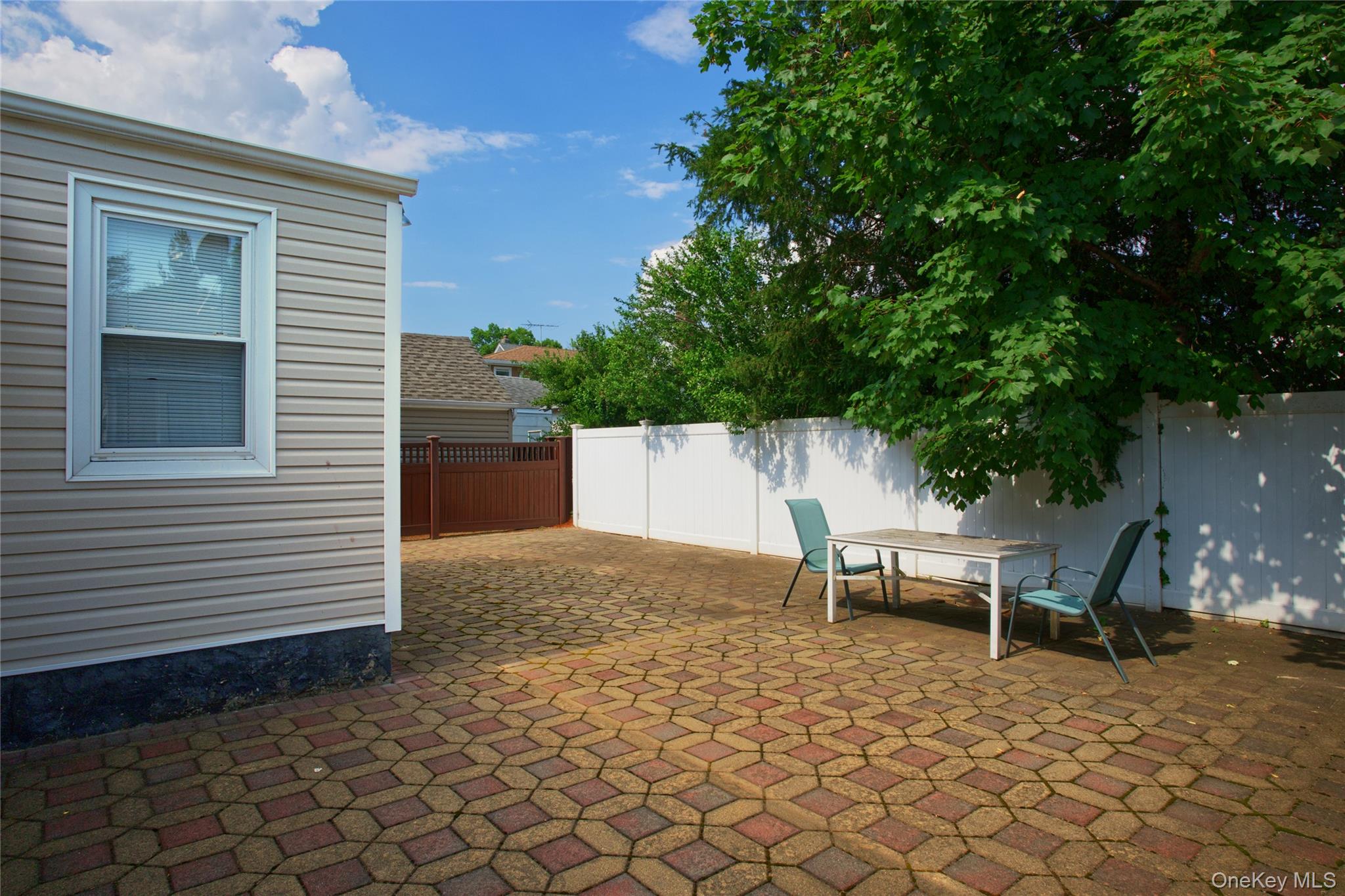 117 Walnut Street Property Photo 3