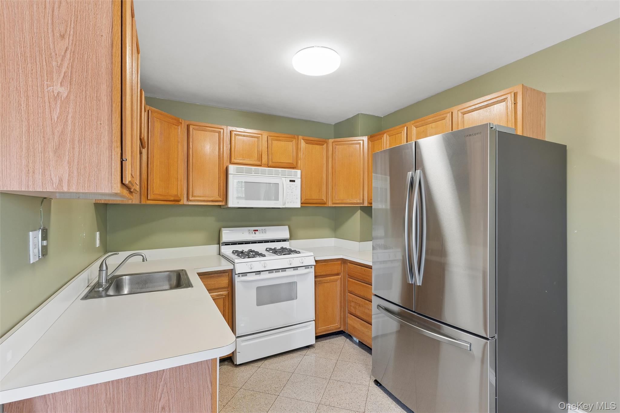 1601 Johnson Avenue 16 Property Photo 13