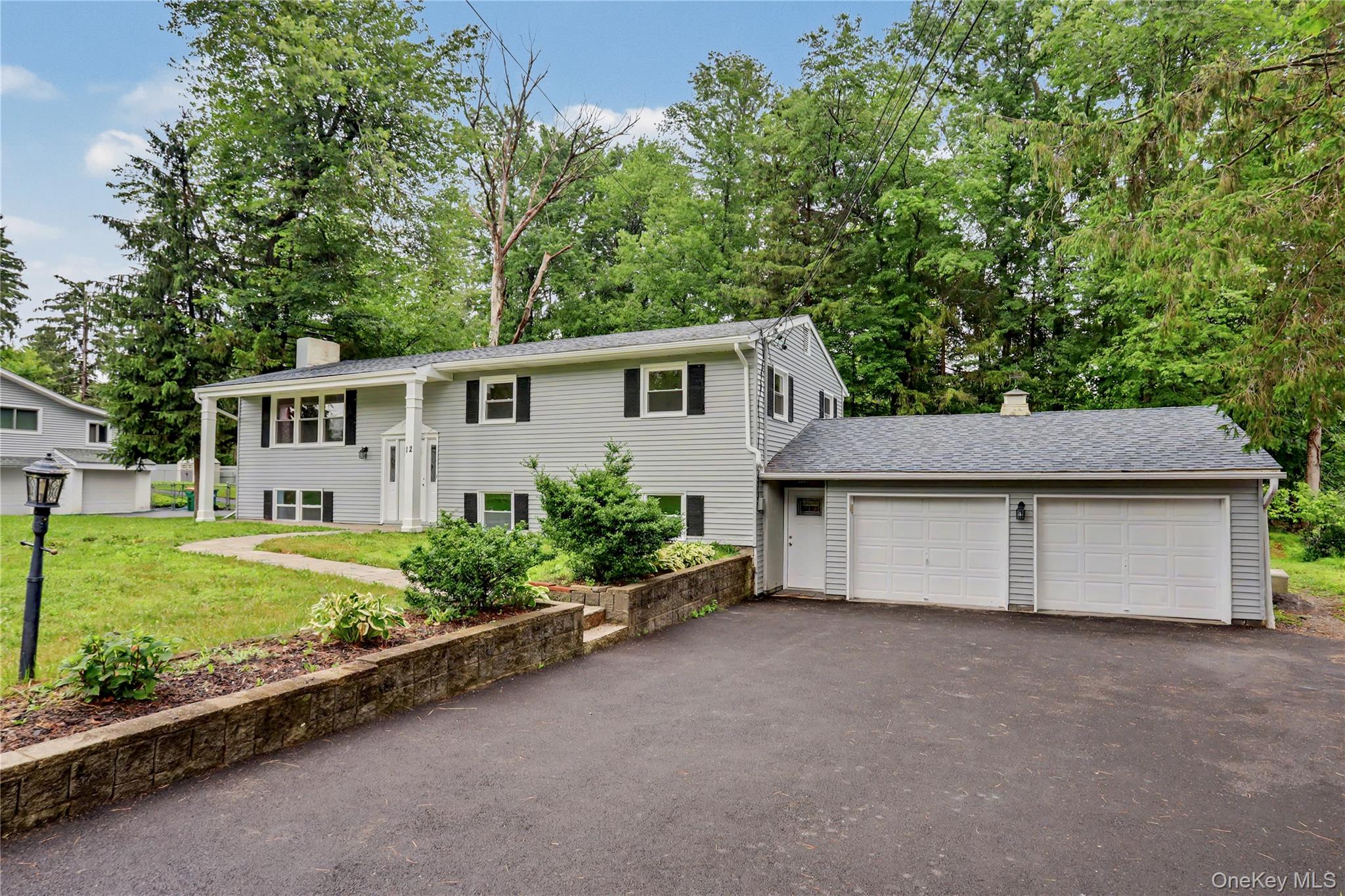 12 Roe Drive Property Photo 2