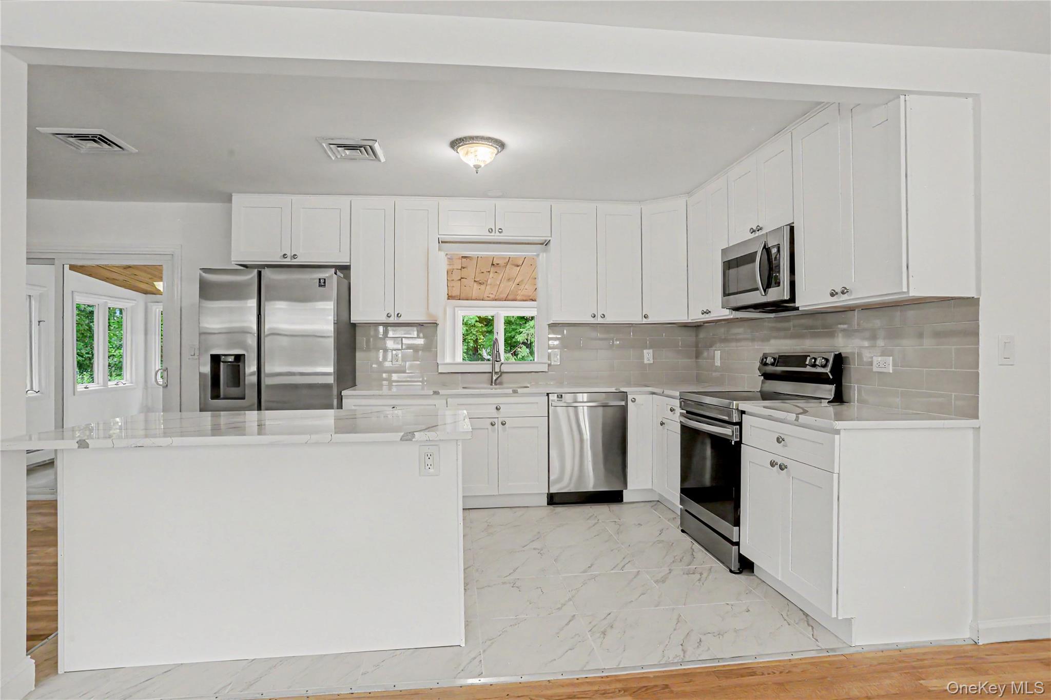 12 Roe Drive Property Photo 5