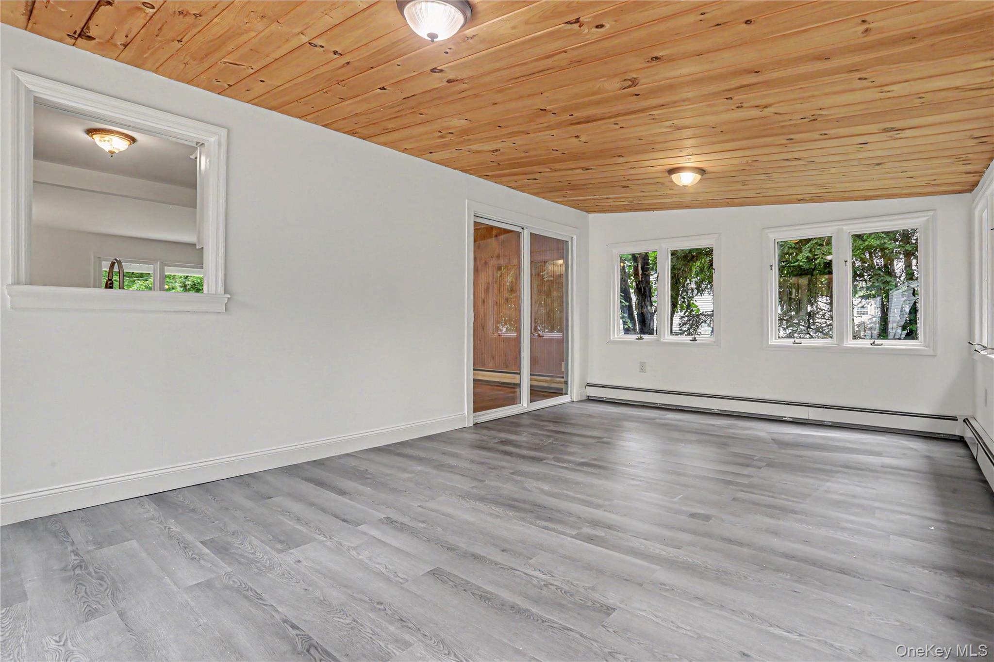 12 Roe Drive Property Photo 8