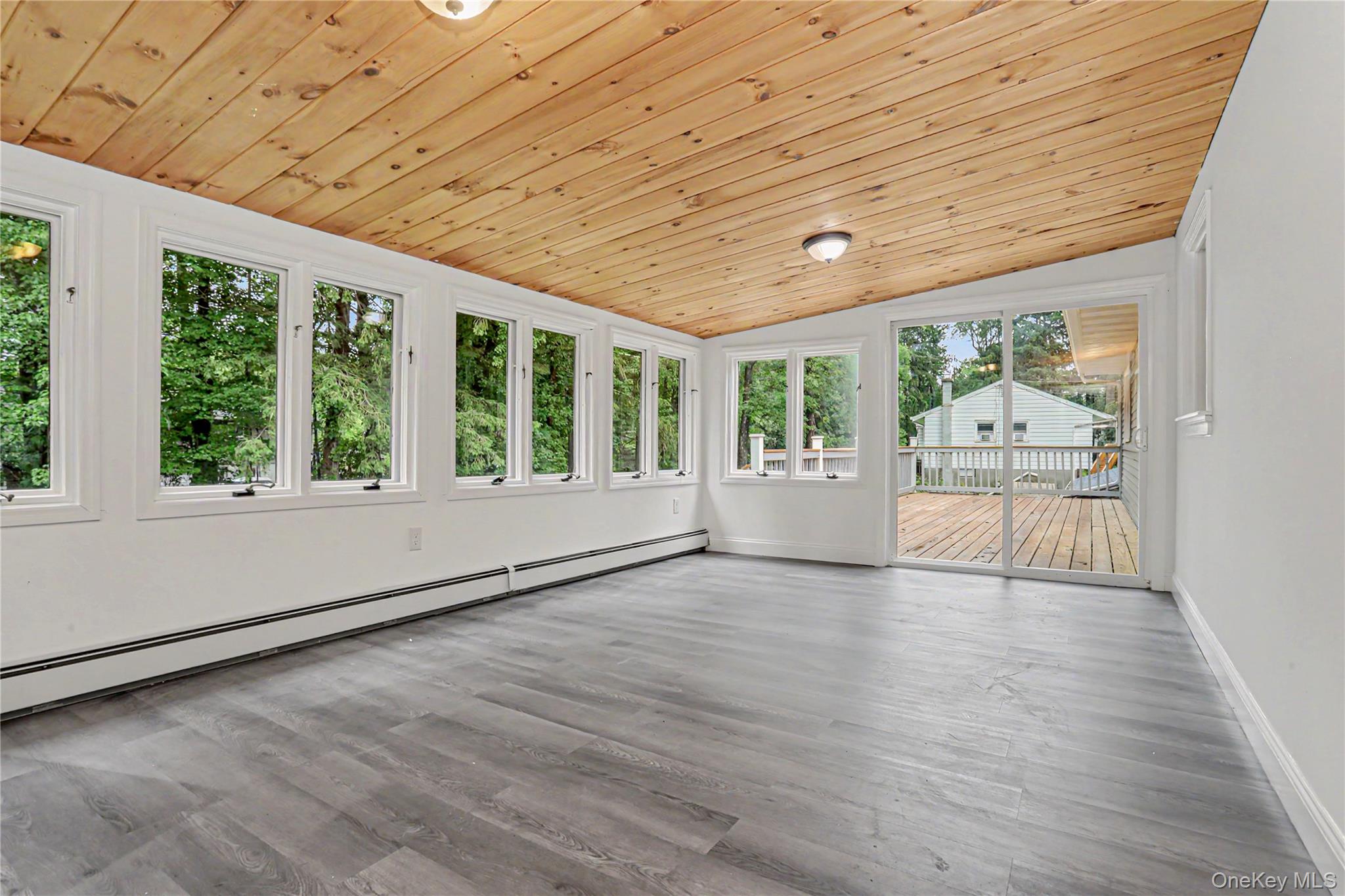12 Roe Drive Property Photo 9