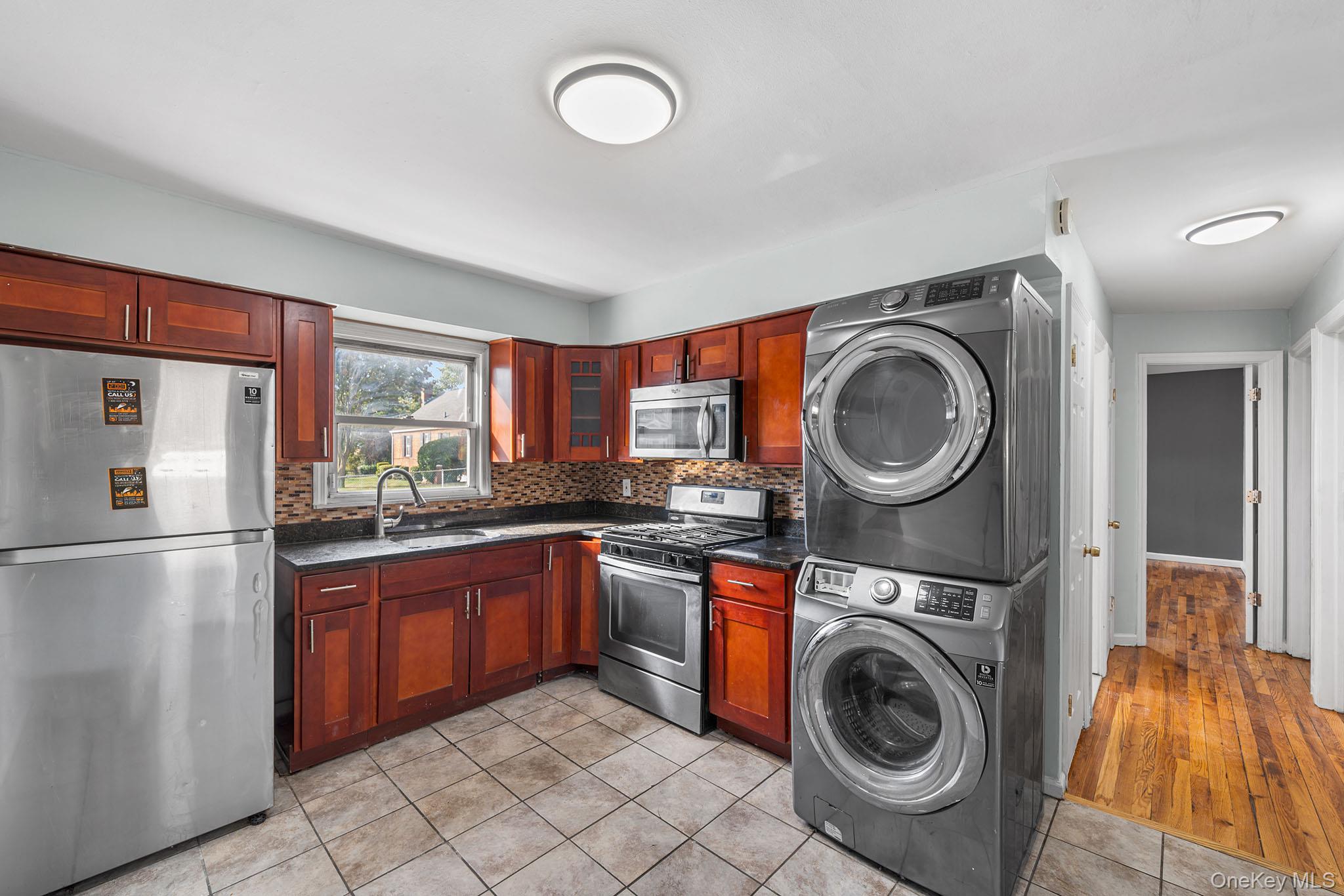 17204 Amelia Road Property Photo 11