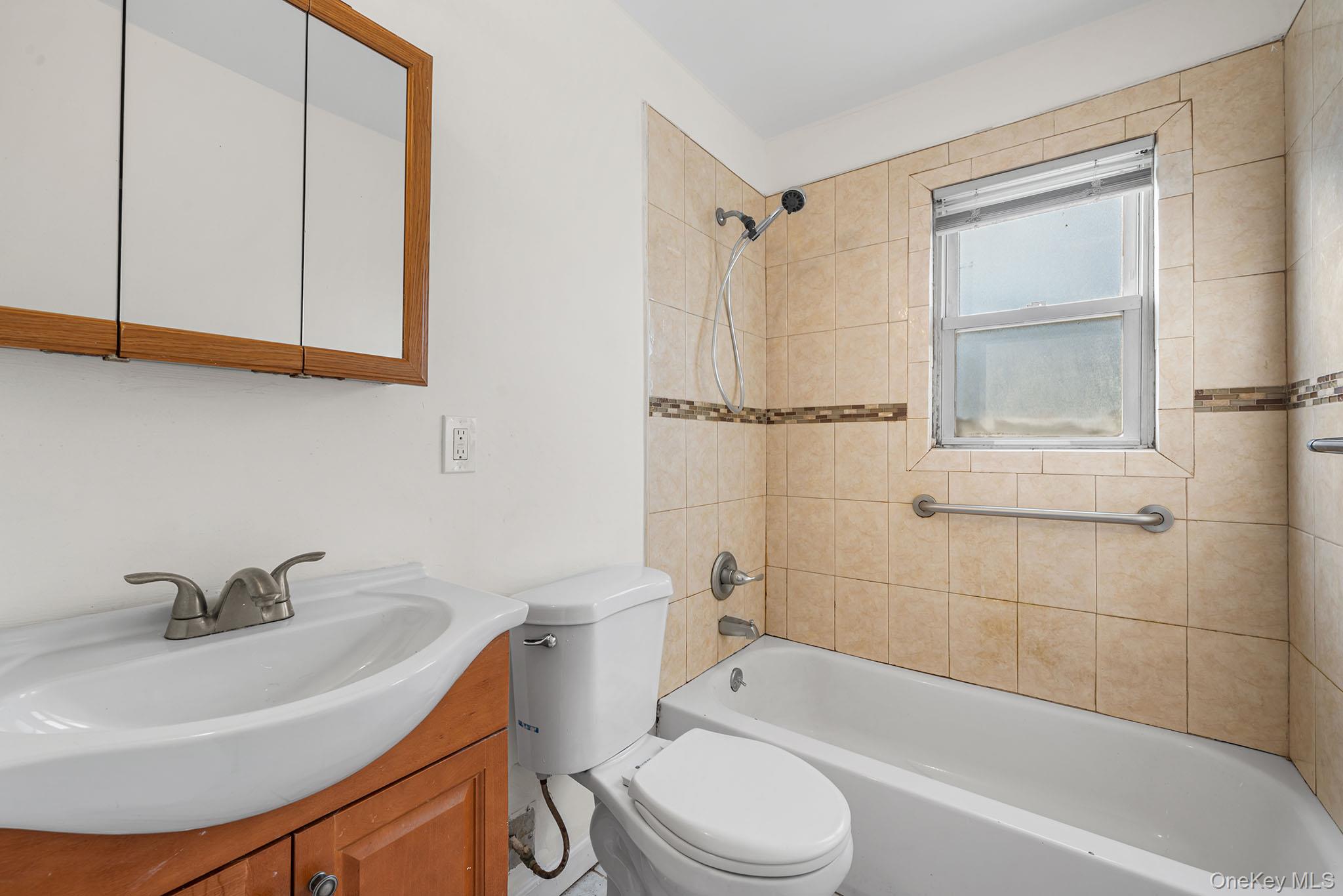 17204 Amelia Road Property Photo 12