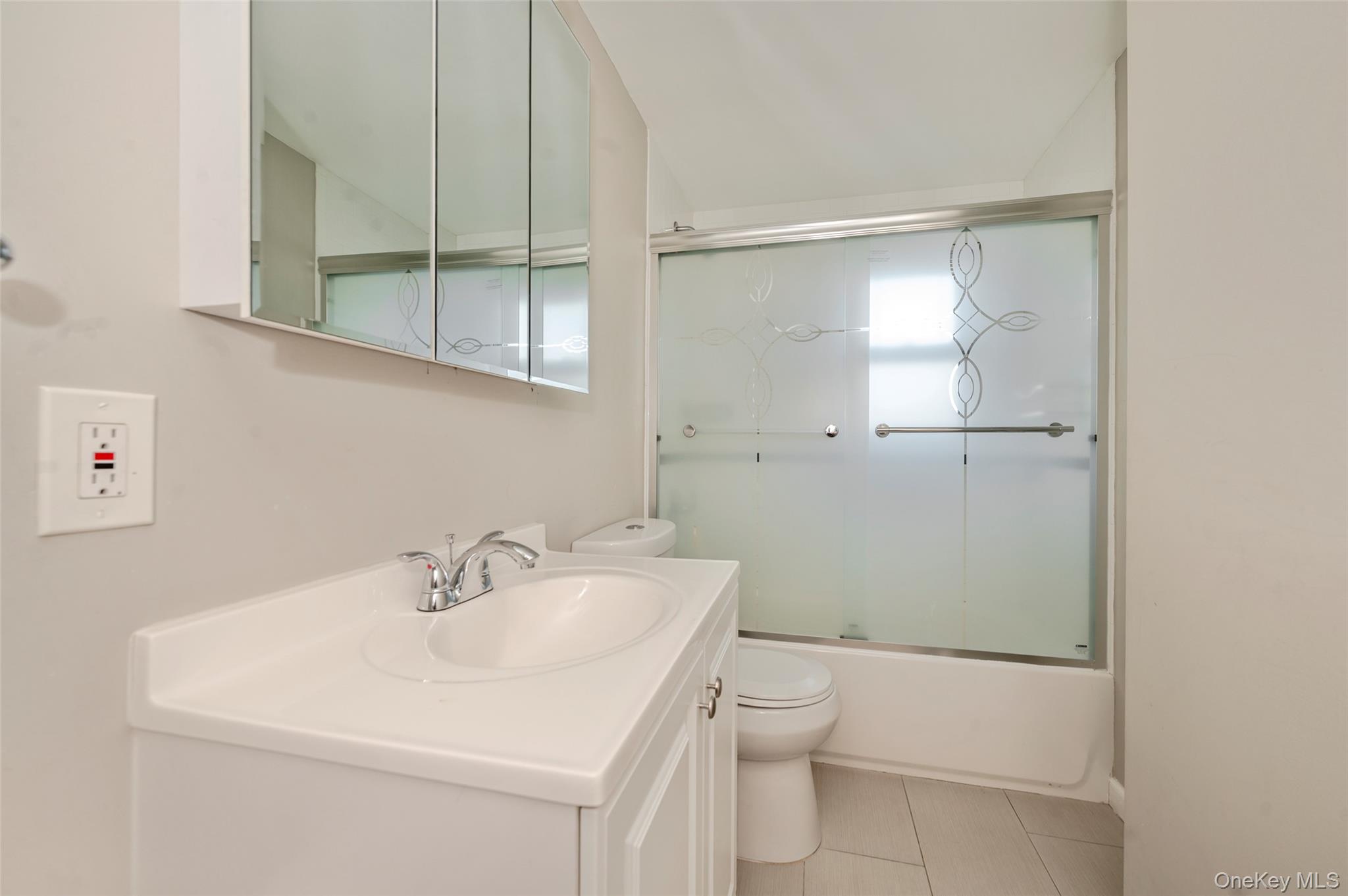 3251 Neptune Avenue Property Photo 16