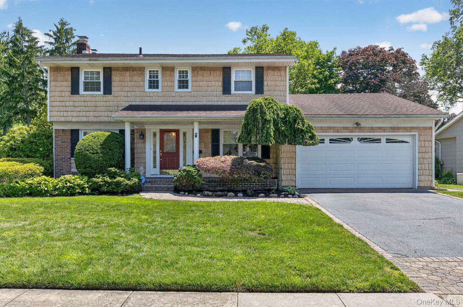 6 W Oak Hill Property Photo 1
