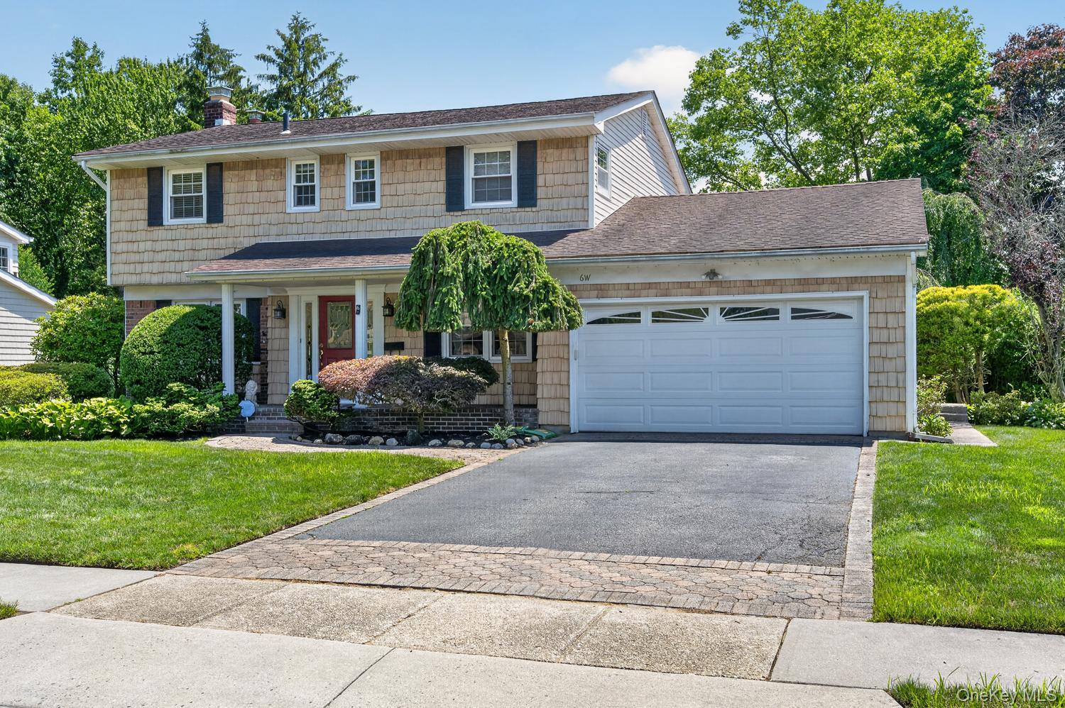 6 W Oak Hill Property Photo 2
