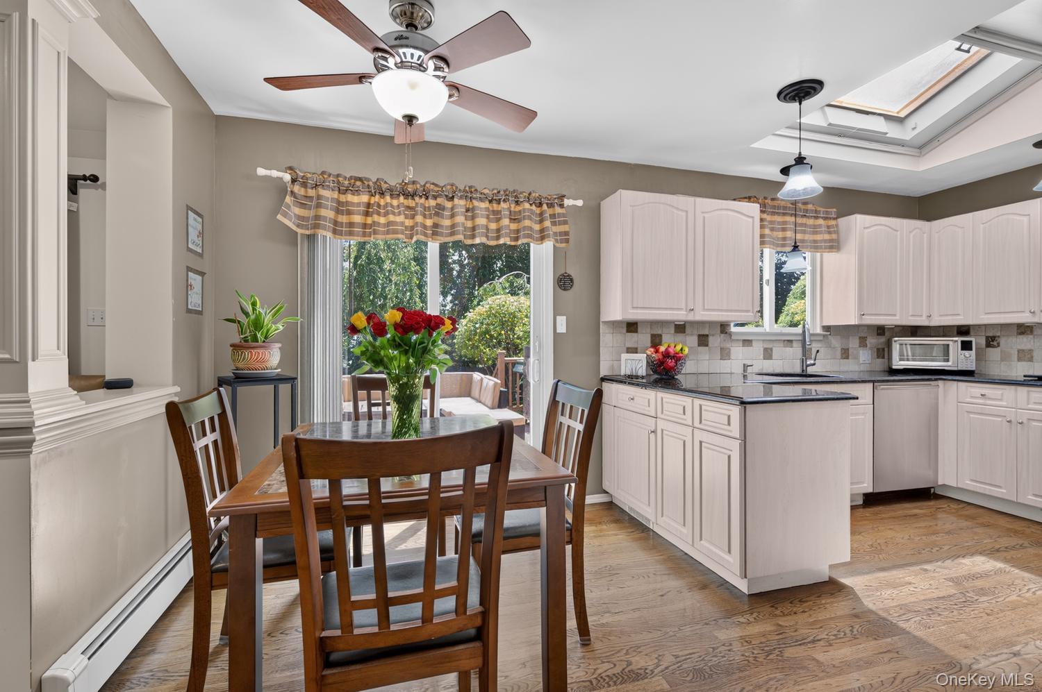 6 W Oak Hill Property Photo 11