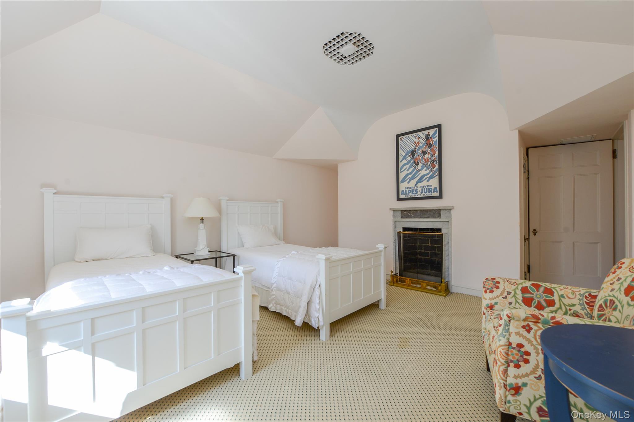 1 Pond Road Property Photo 27