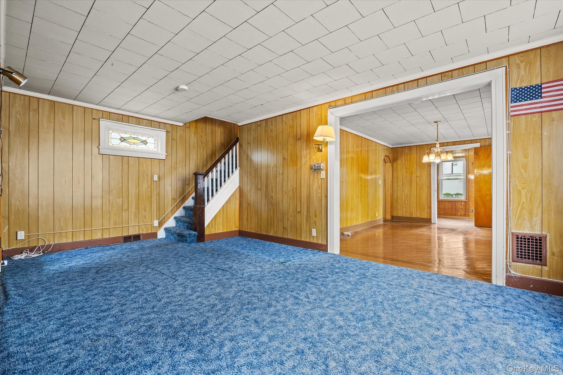 8973 215th Street Property Photo 6