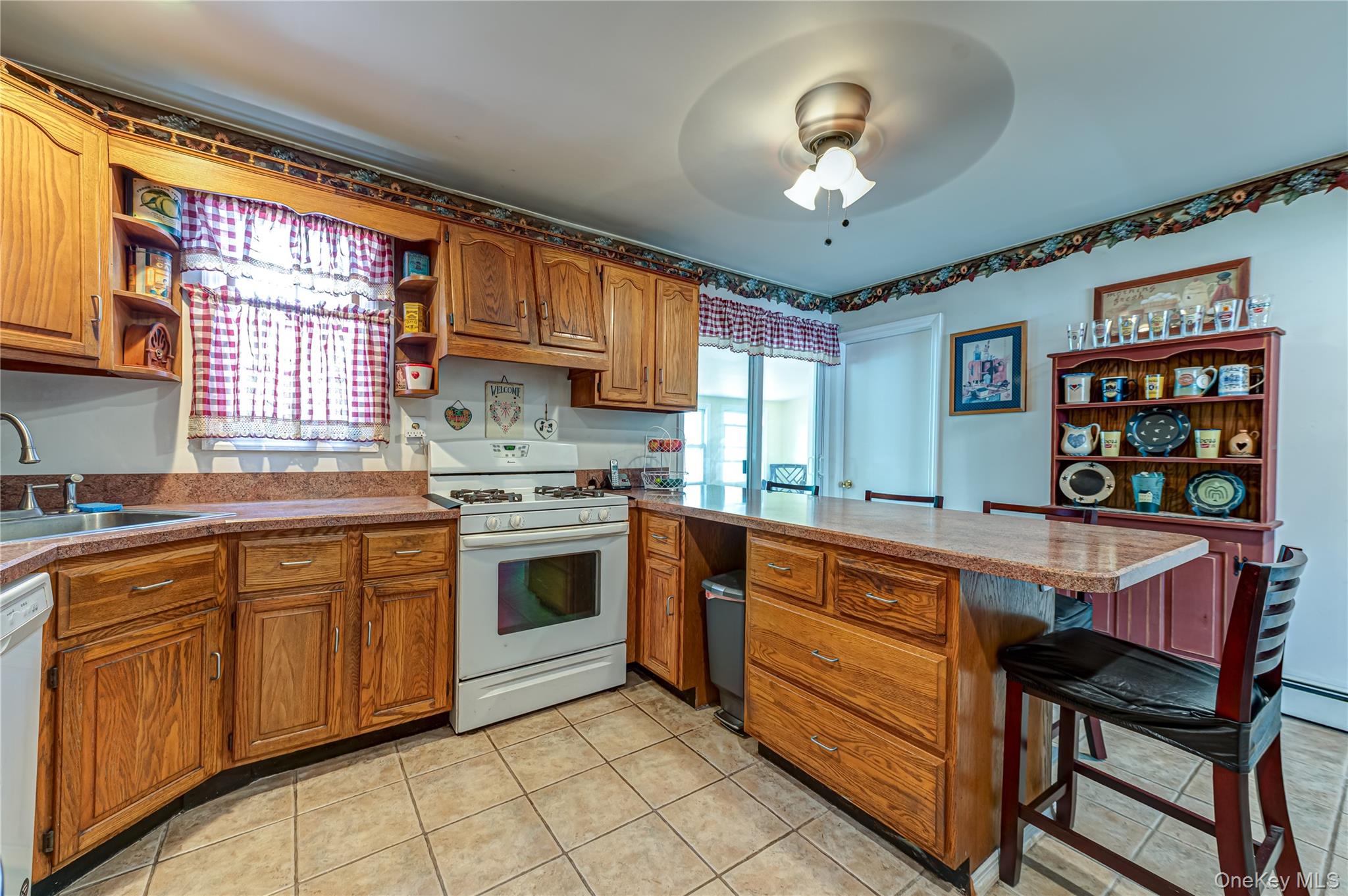 11 Spruce Street Property Photo 13