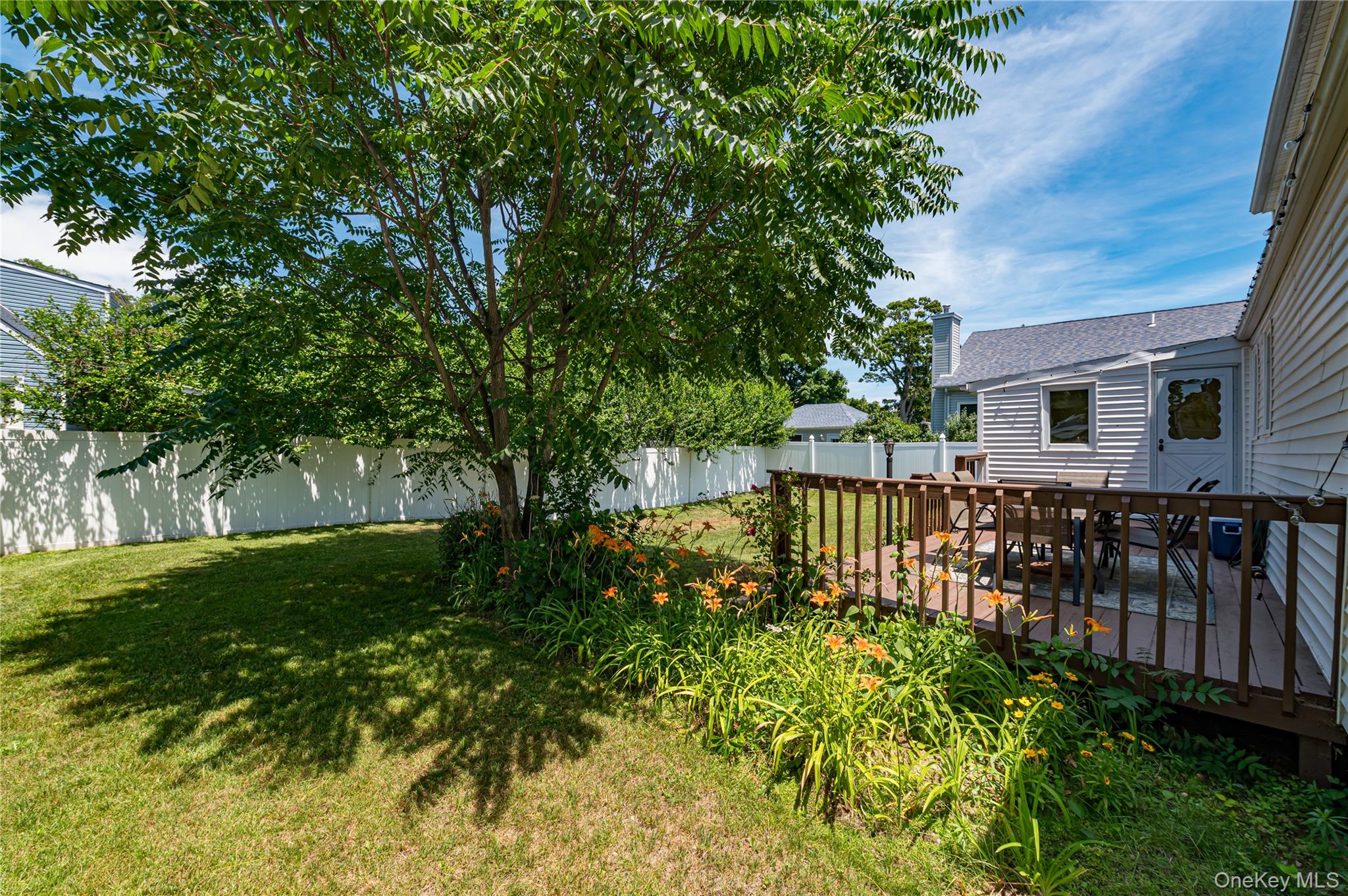 11 Spruce Street Property Photo 32