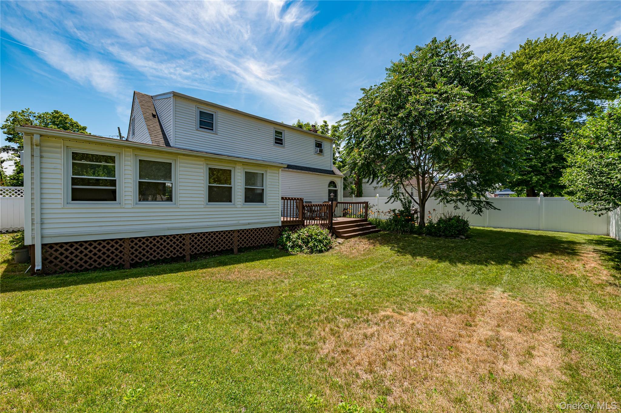 11 Spruce Street Property Photo 34