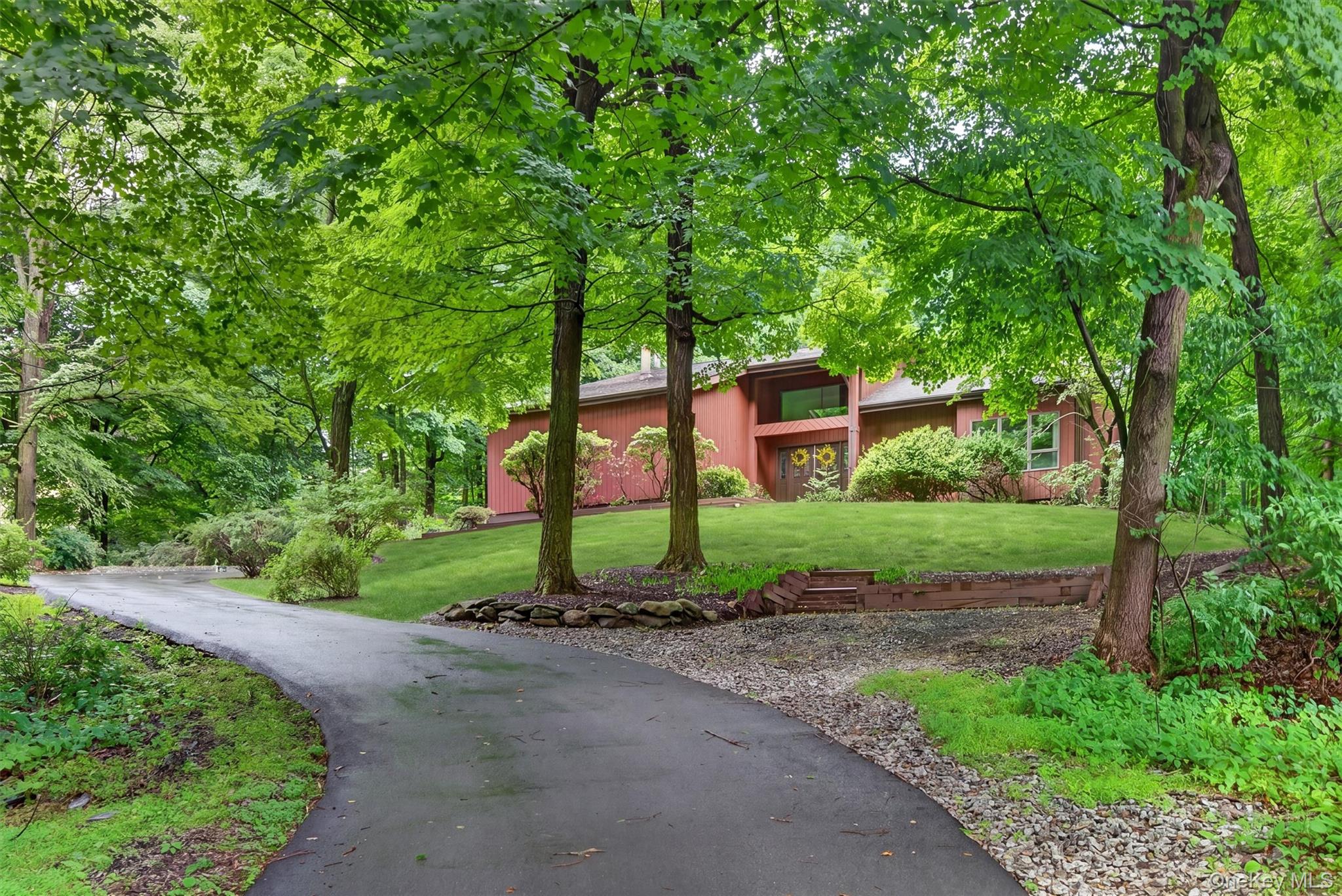 1 Tenny Lane Property Photo 2