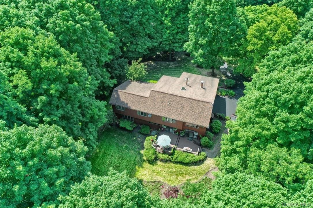 1 Tenny Lane Property Photo 6