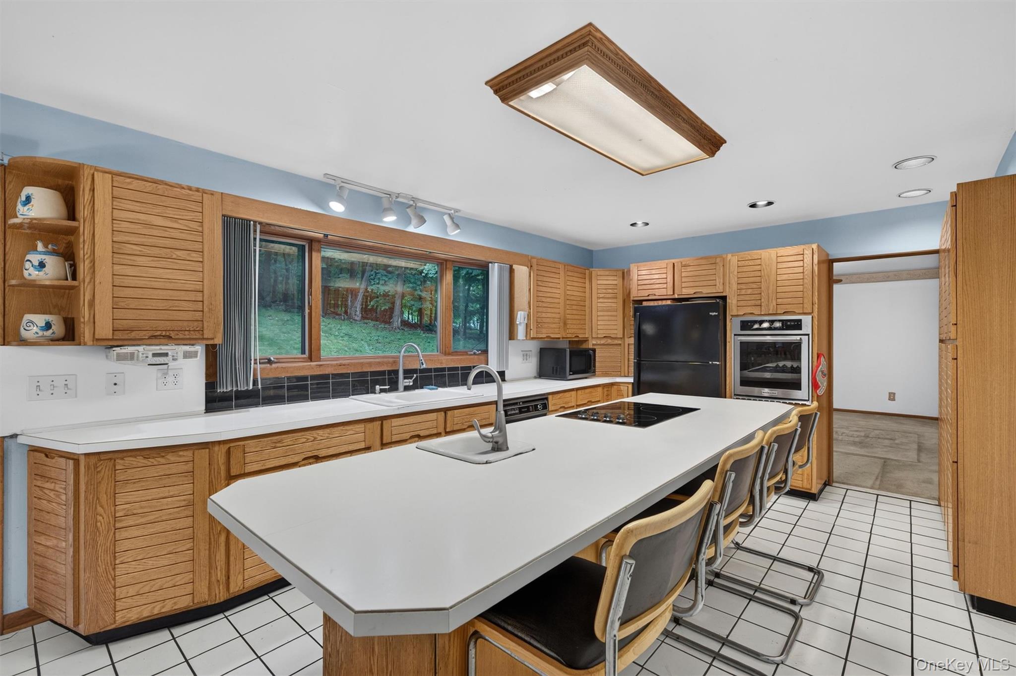 1 Tenny Lane Property Photo 12