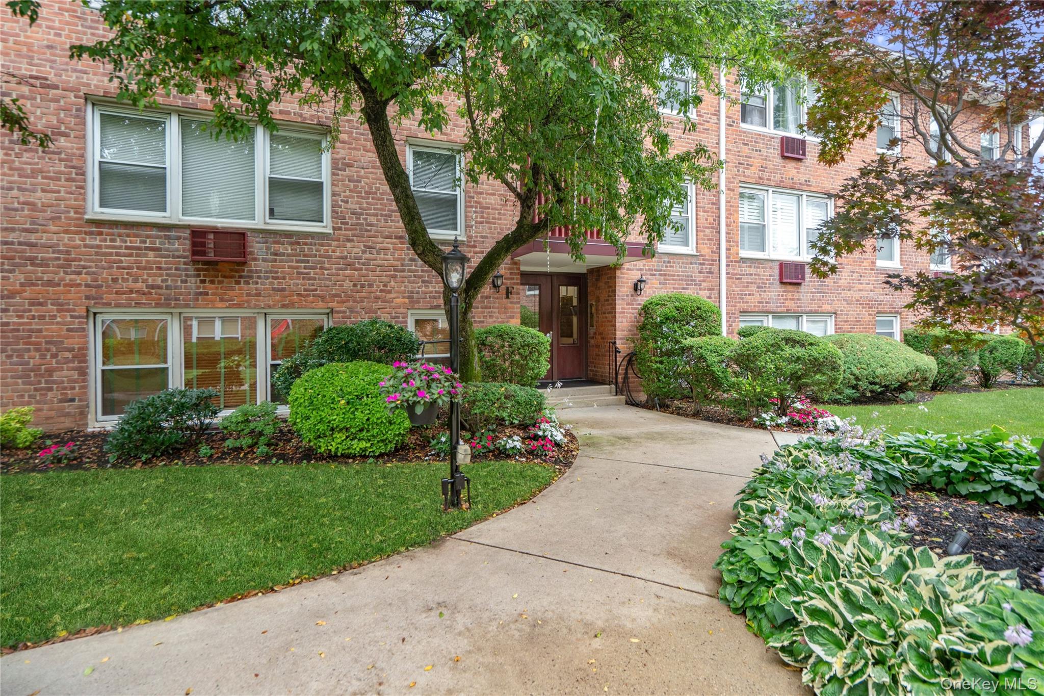 61 Maine Avenue F15 Property Photo 2