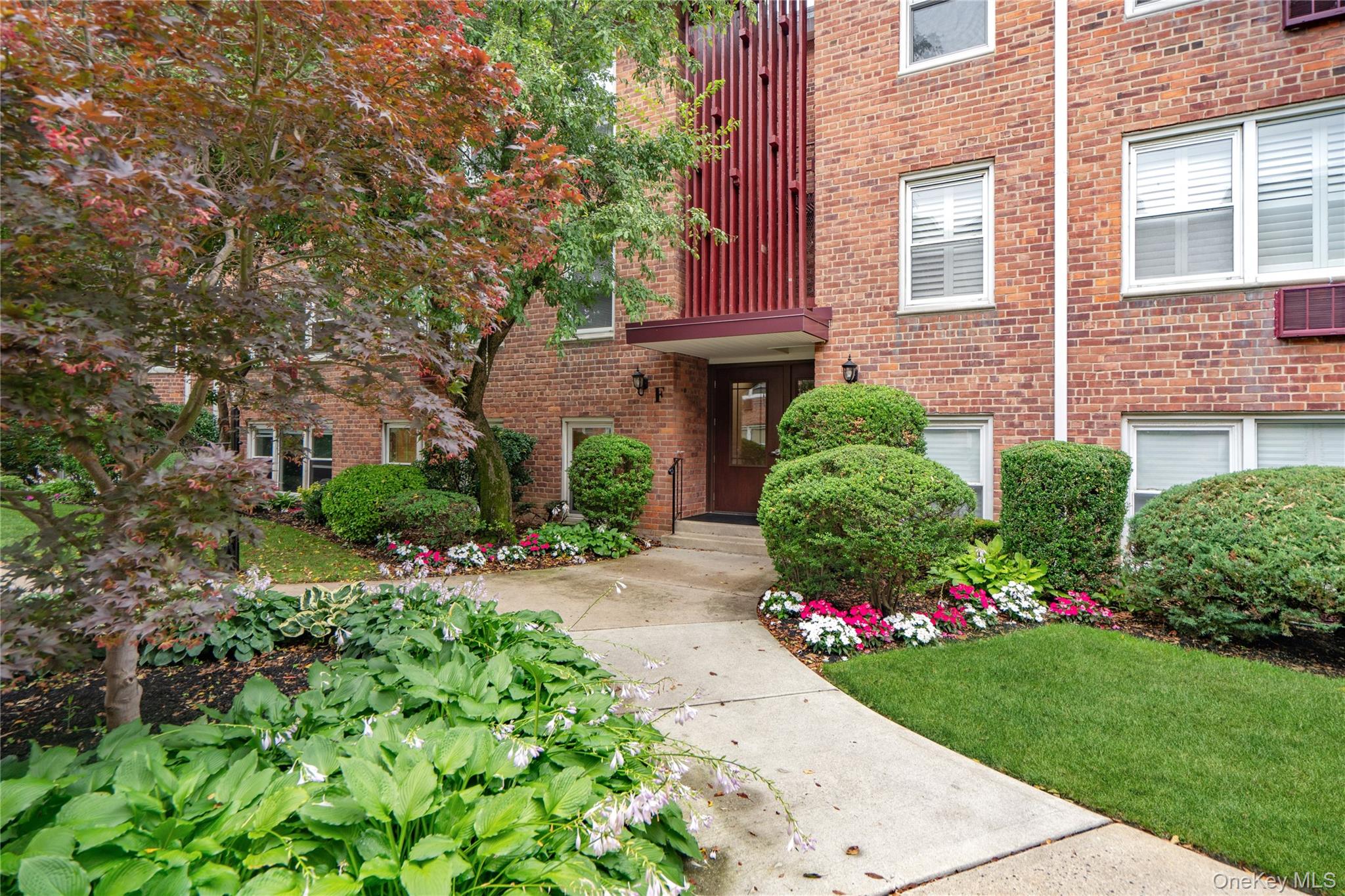 61 Maine Avenue F15 Property Photo 4