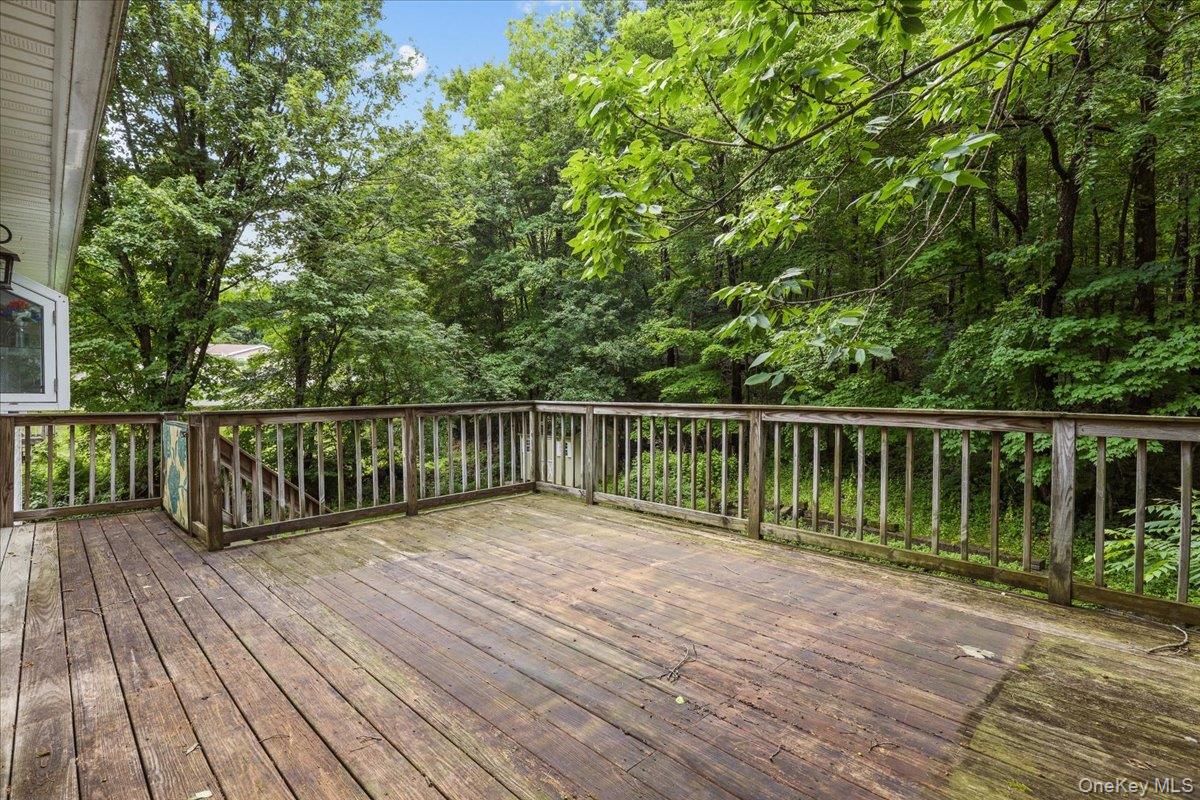 138 Kent Shore Drive Property Photo 18
