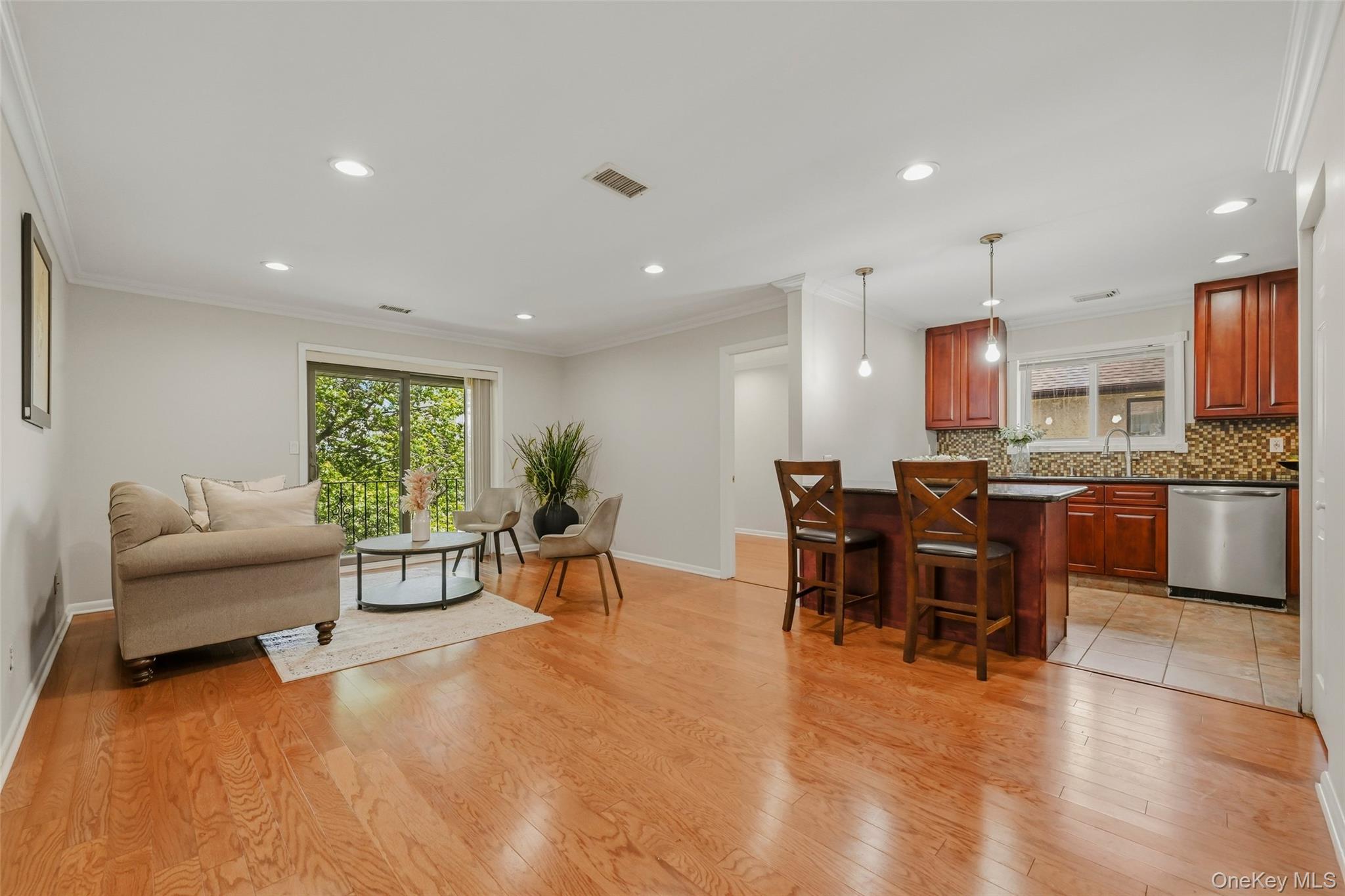 72 Omni Parc Drive Property Photo 3
