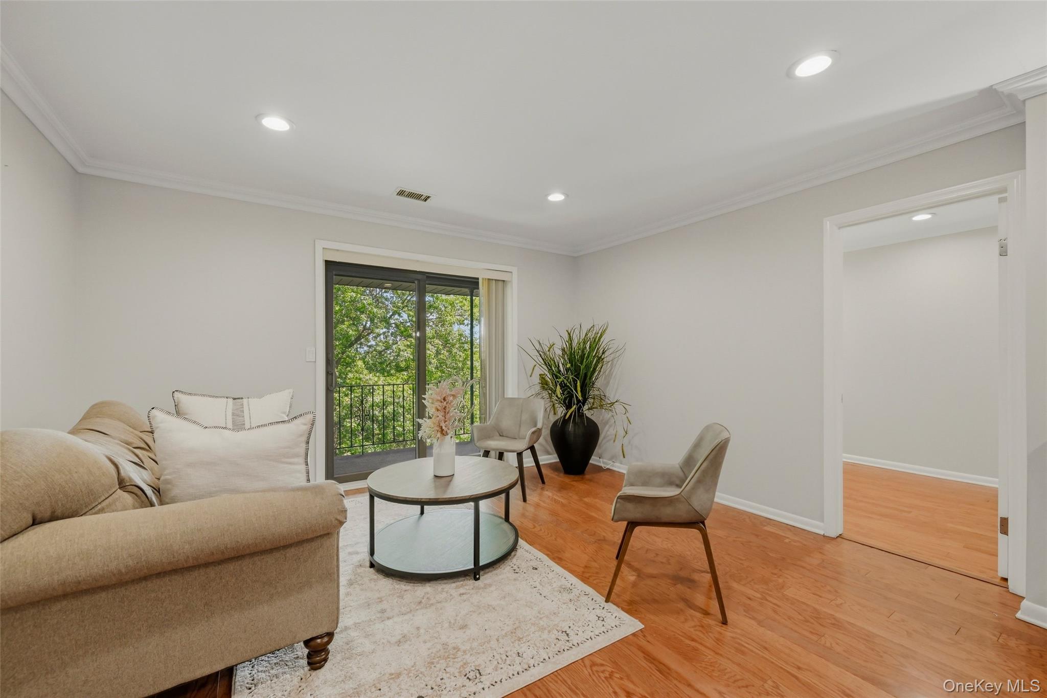 72 Omni Parc Drive Property Photo 4