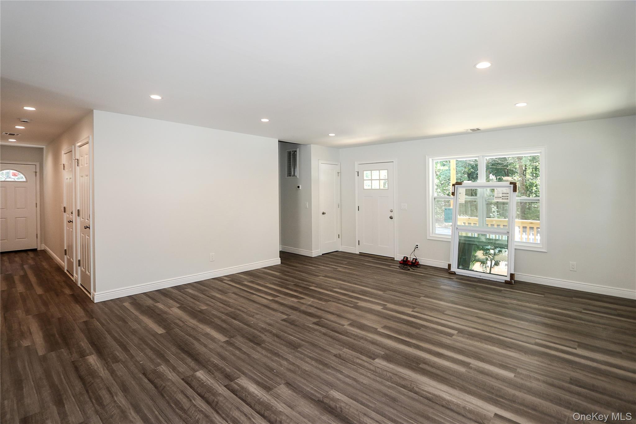 245 New Avenue Property Photo 6