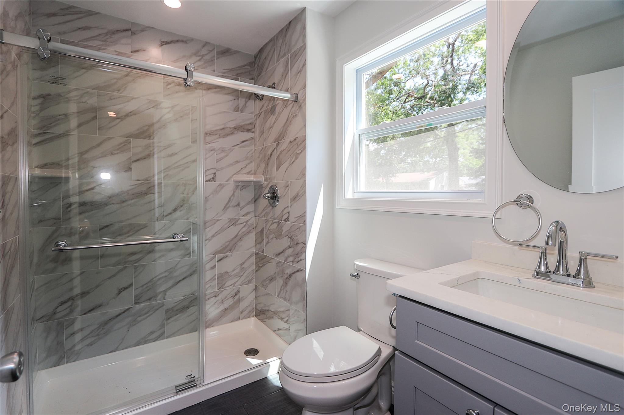 245 New Avenue Property Photo 14