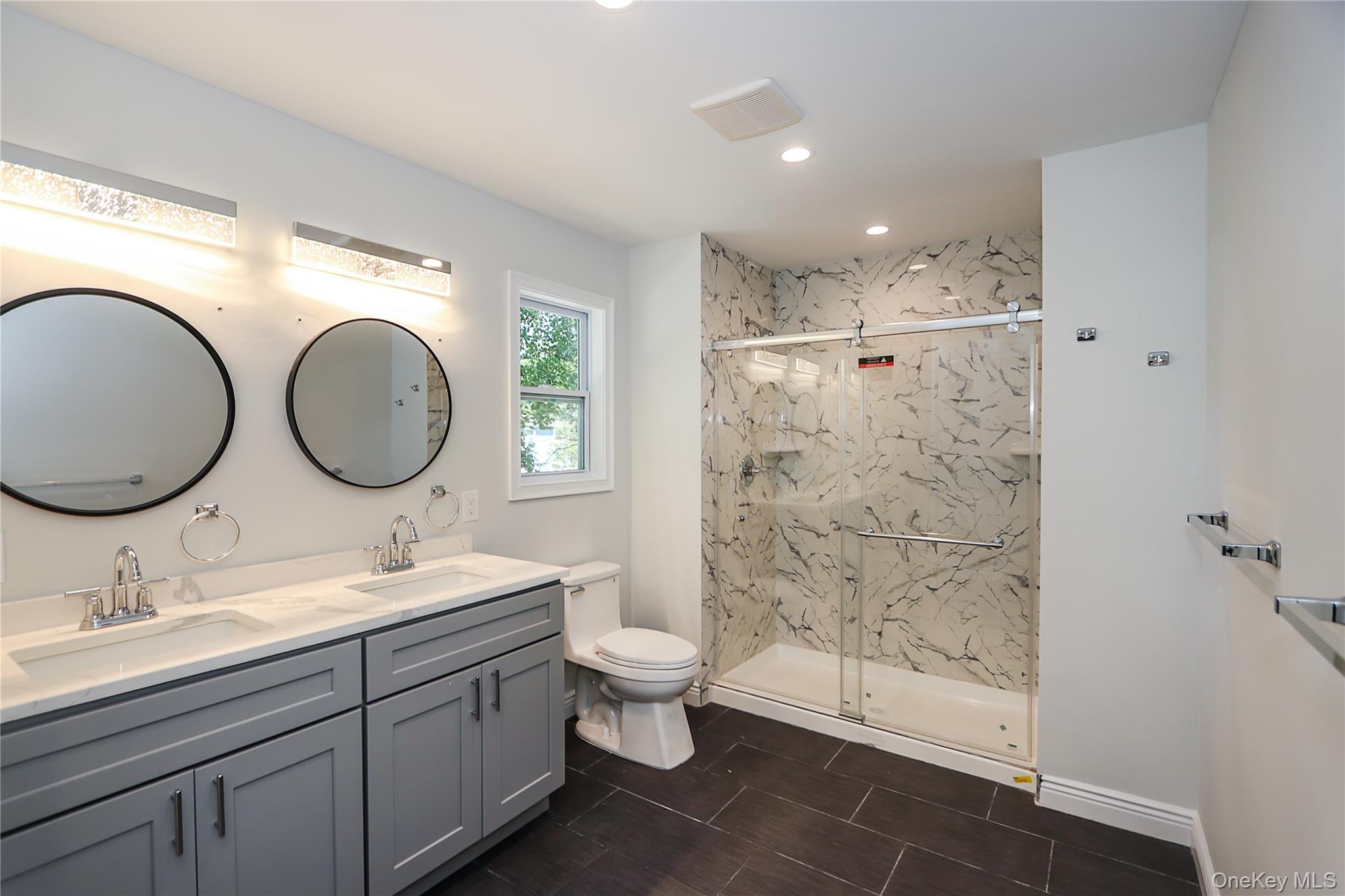 245 New Avenue Property Photo 18