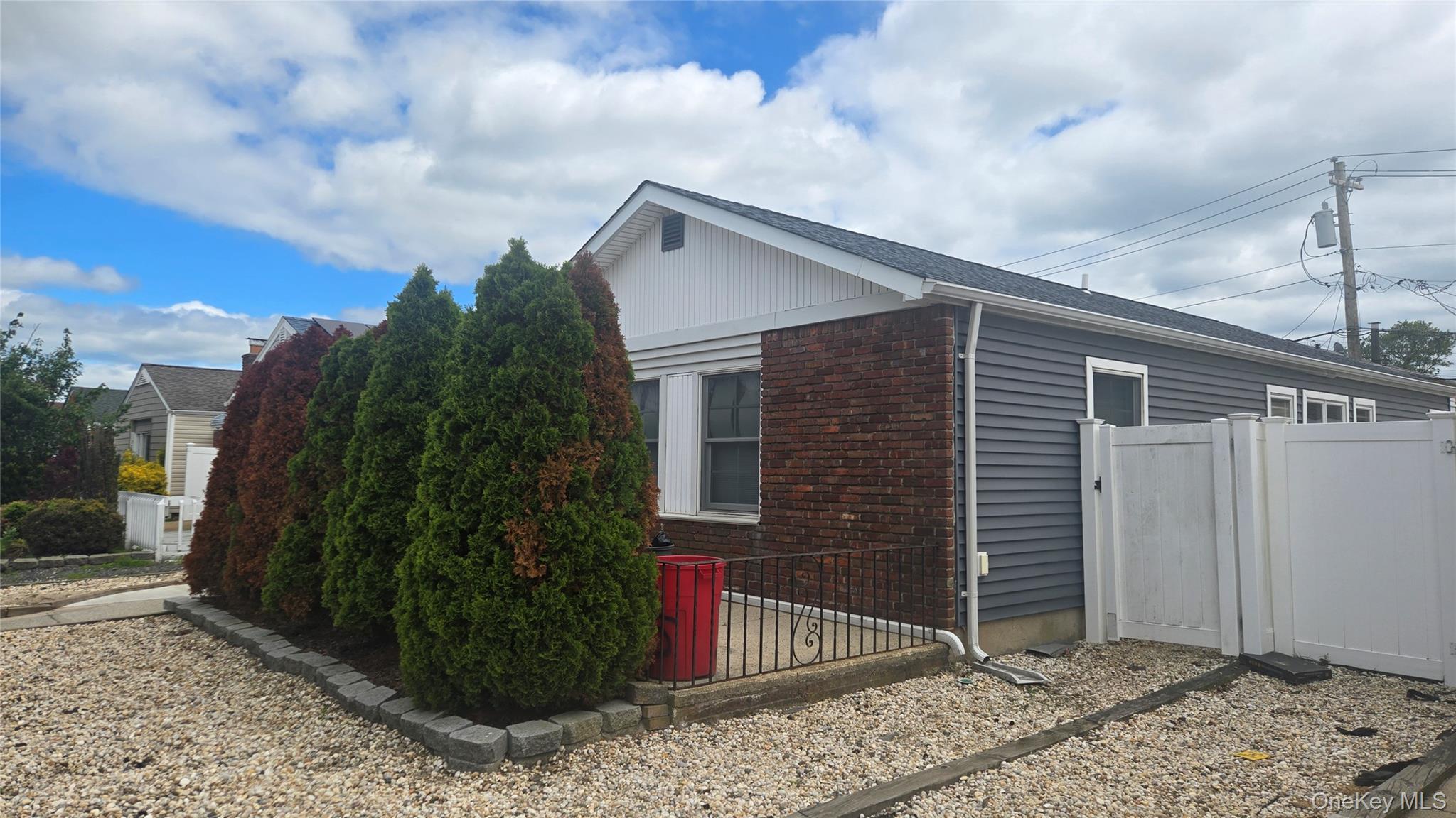 728 E Park Avenue Property Photo 1