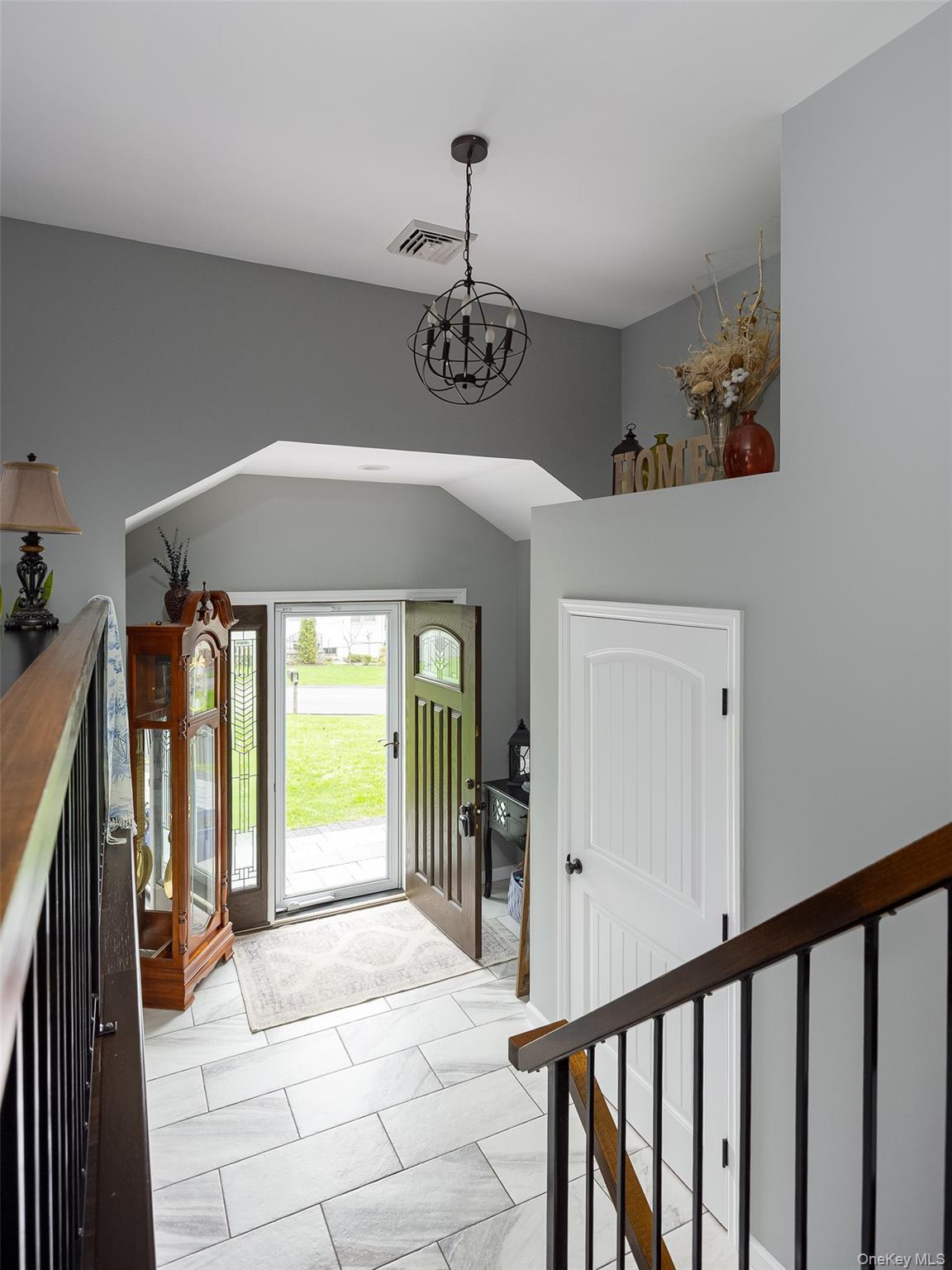 8 Willow Road Property Photo 4