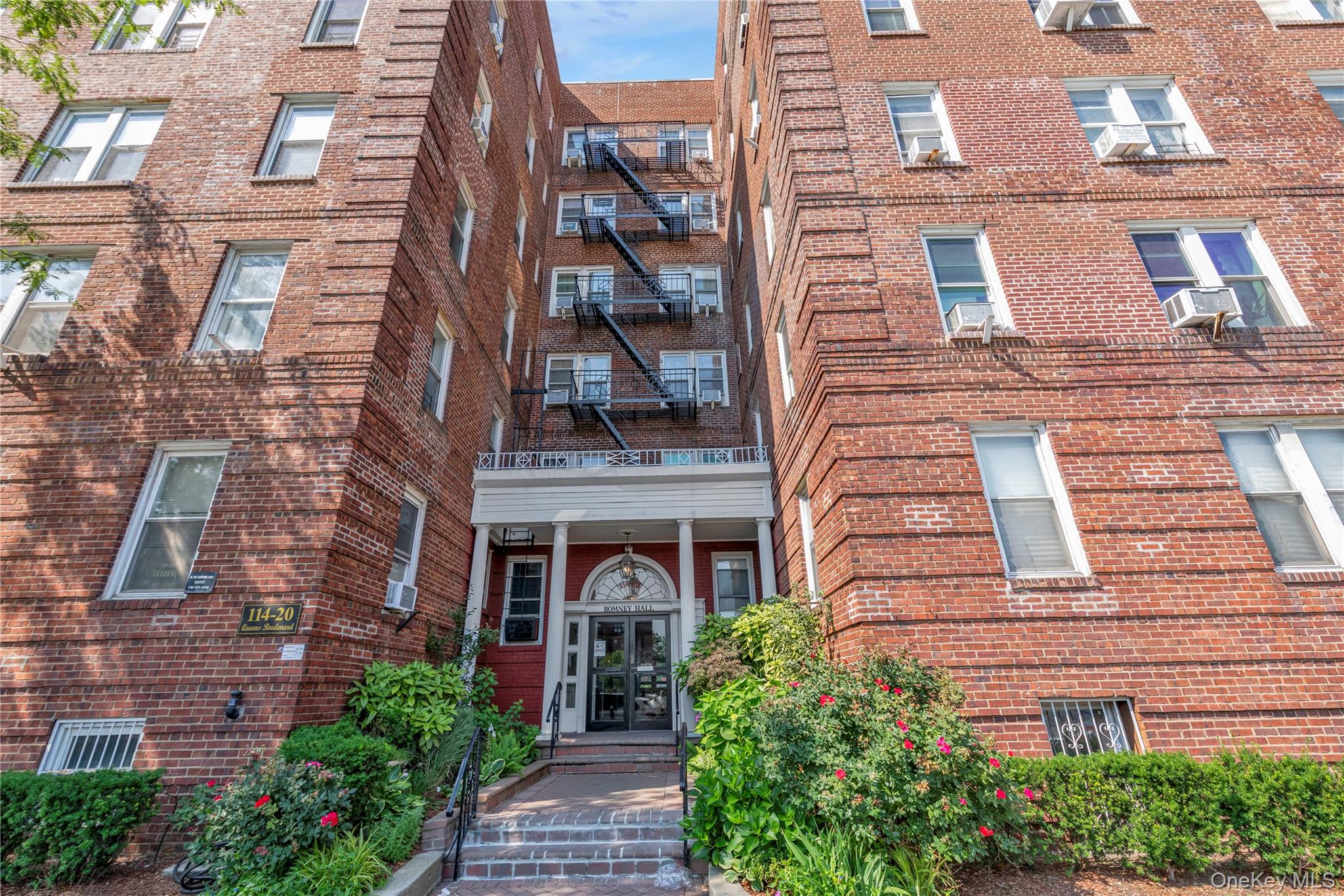 114-20 Queens Boulevard E9 Property Photo 2