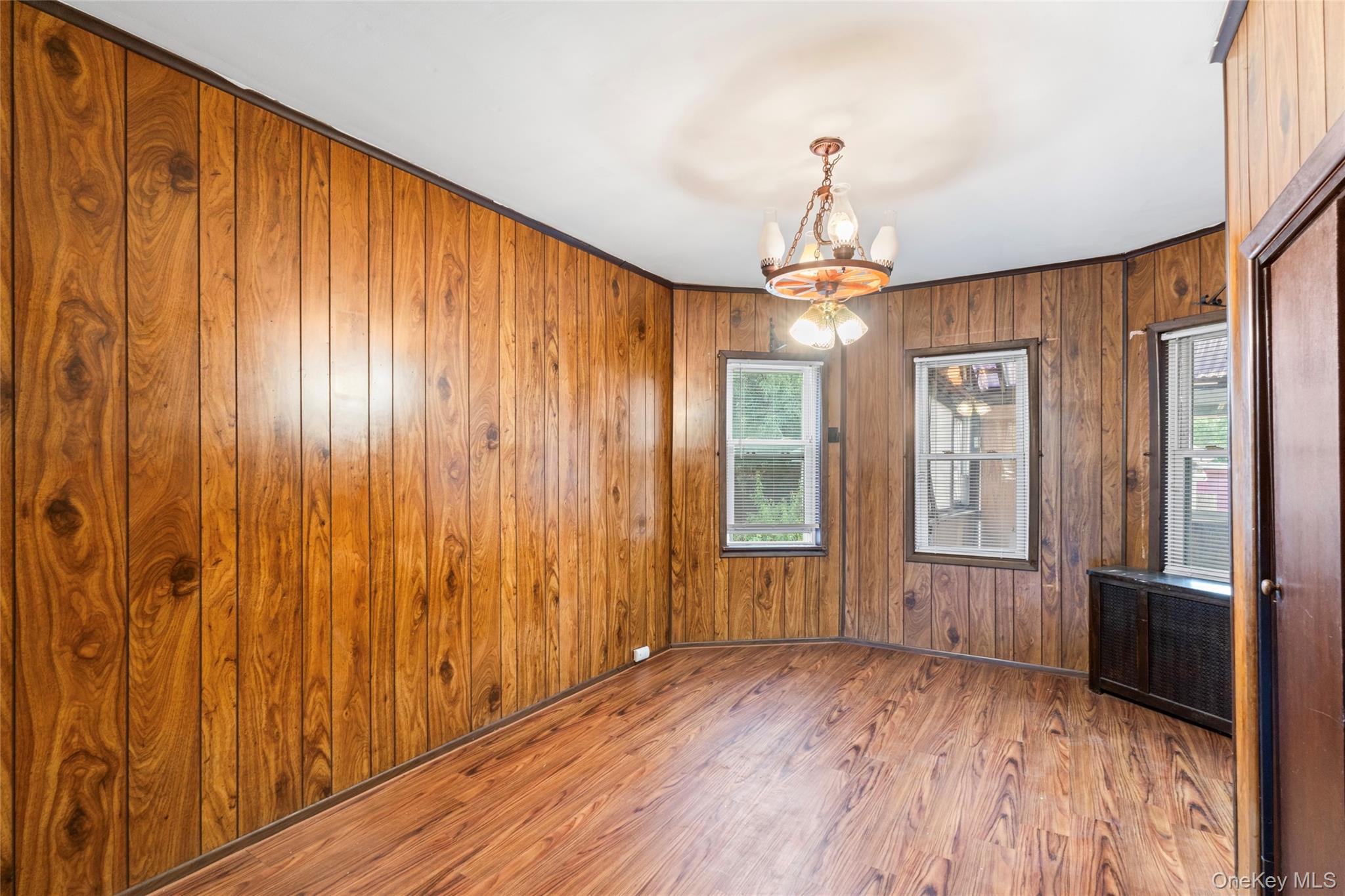 8952 218th Street Property Photo 6