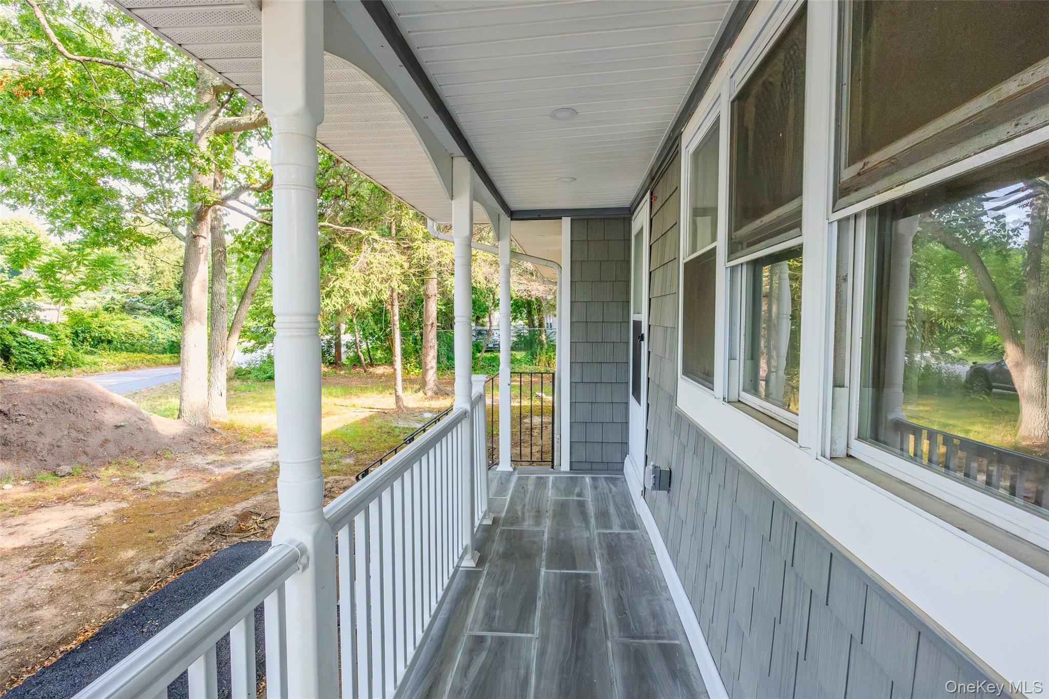 84 Flower Road Property Photo 7
