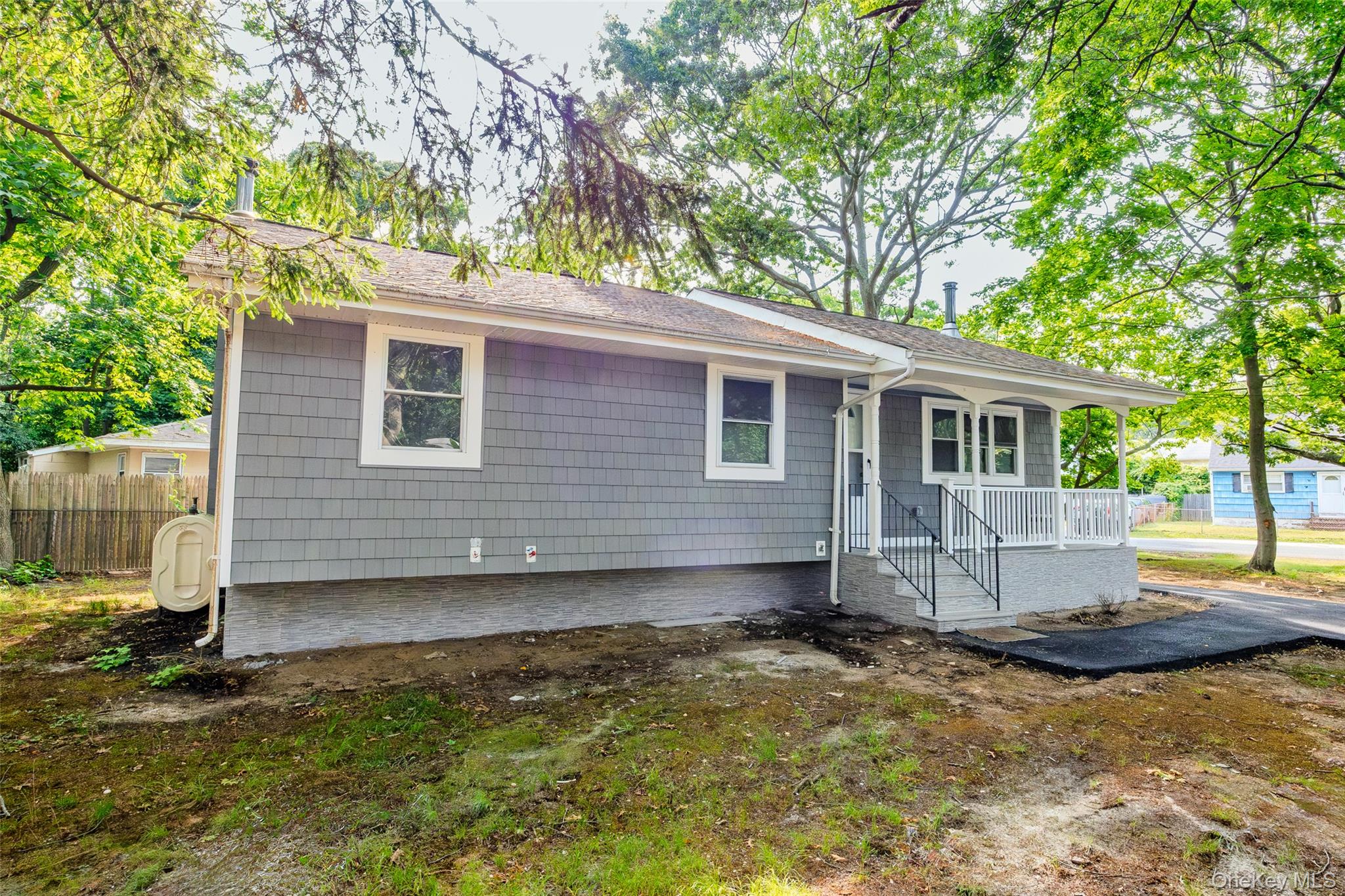 84 Flower Road Property Photo 8